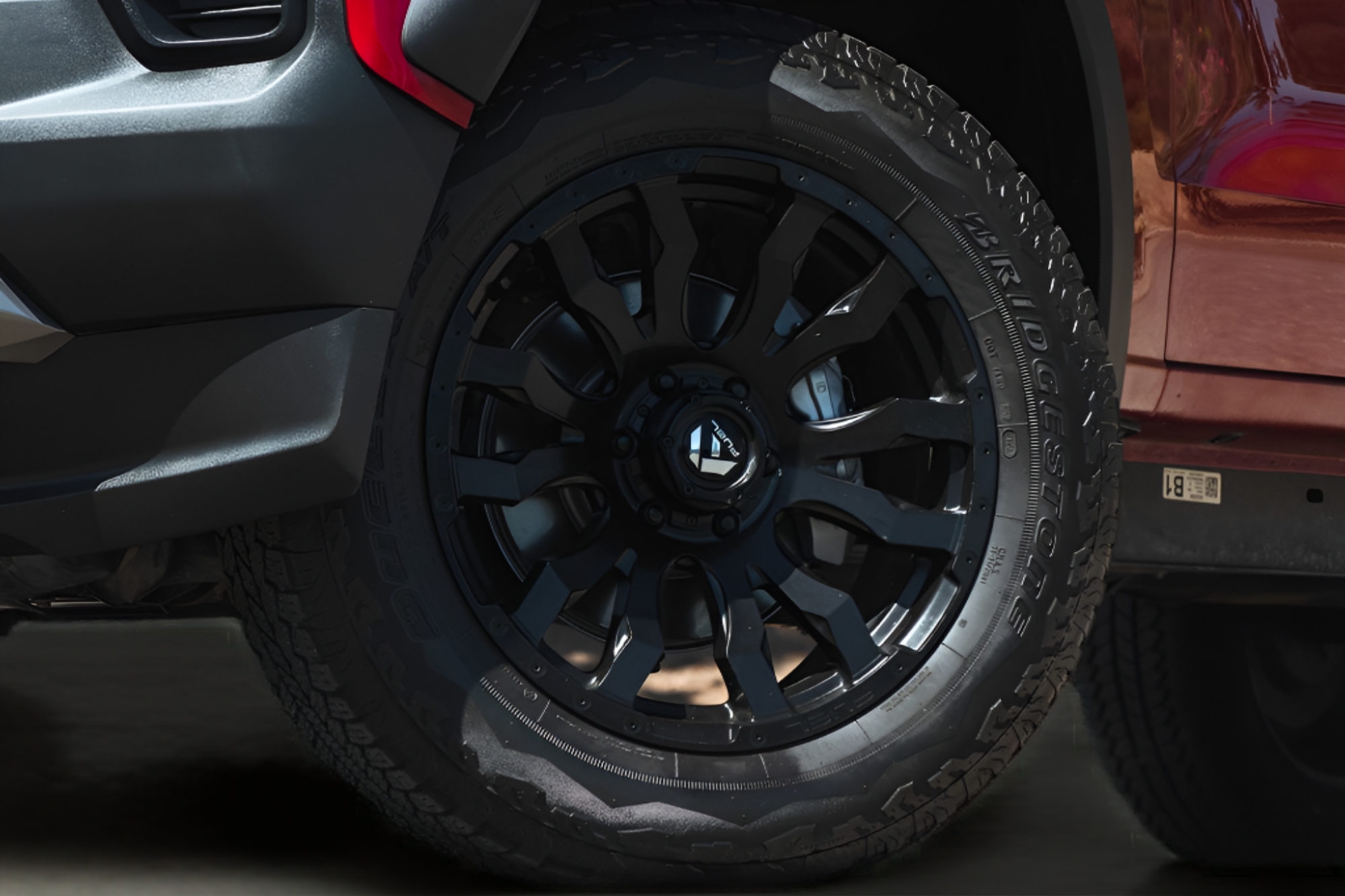 View vehicle photo 3