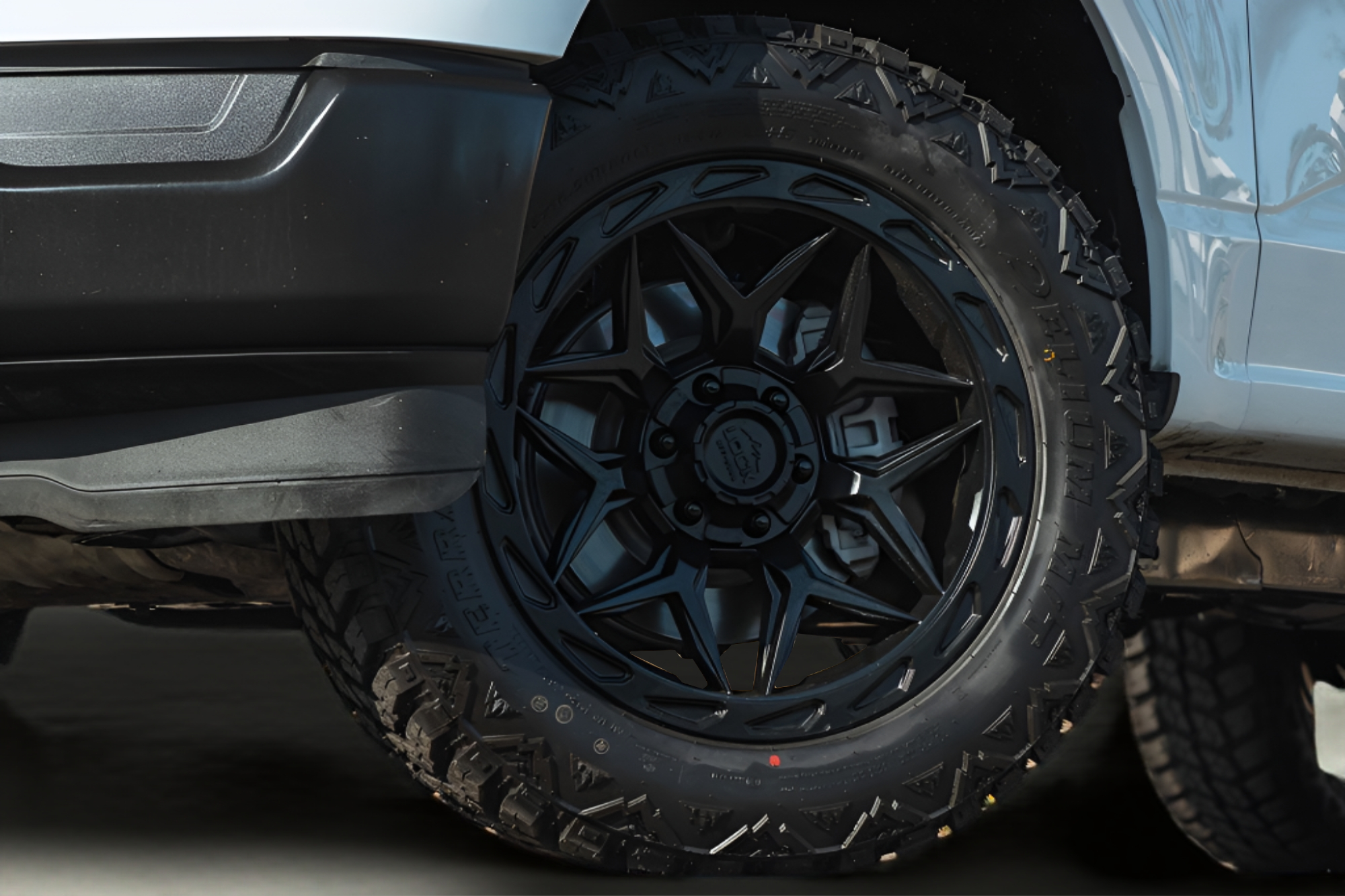 View vehicle photo 3