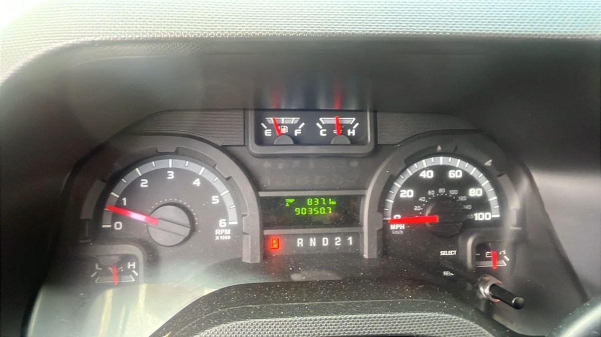 2013 Ford E-150 photo 8