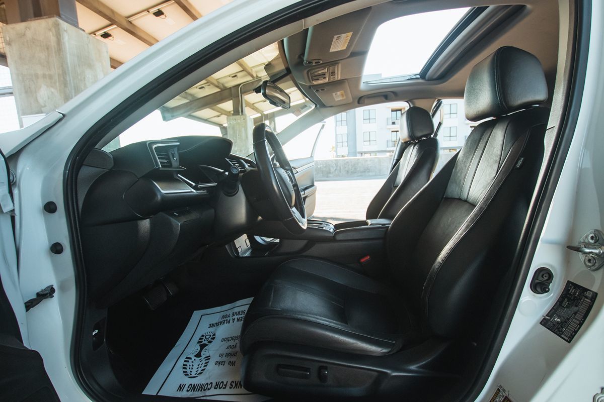 2018 Honda Civic EX-L photo 15
