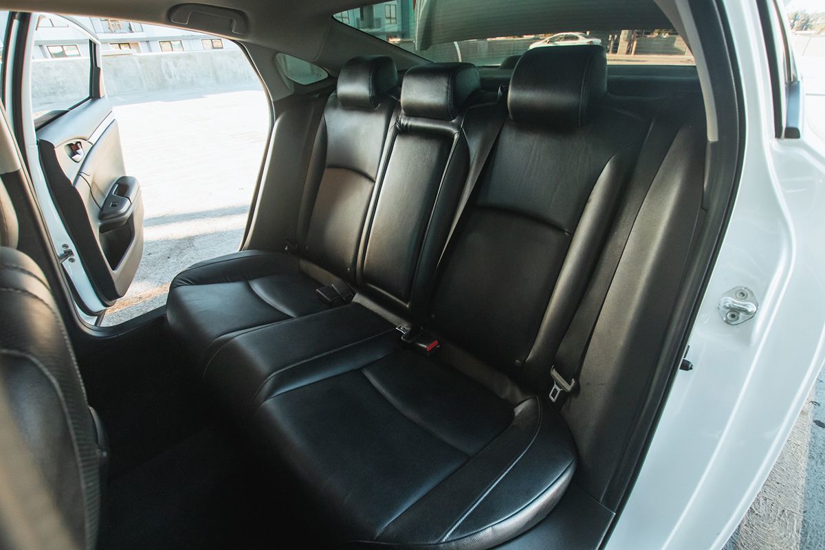 2018 Honda Civic EX-L photo 16