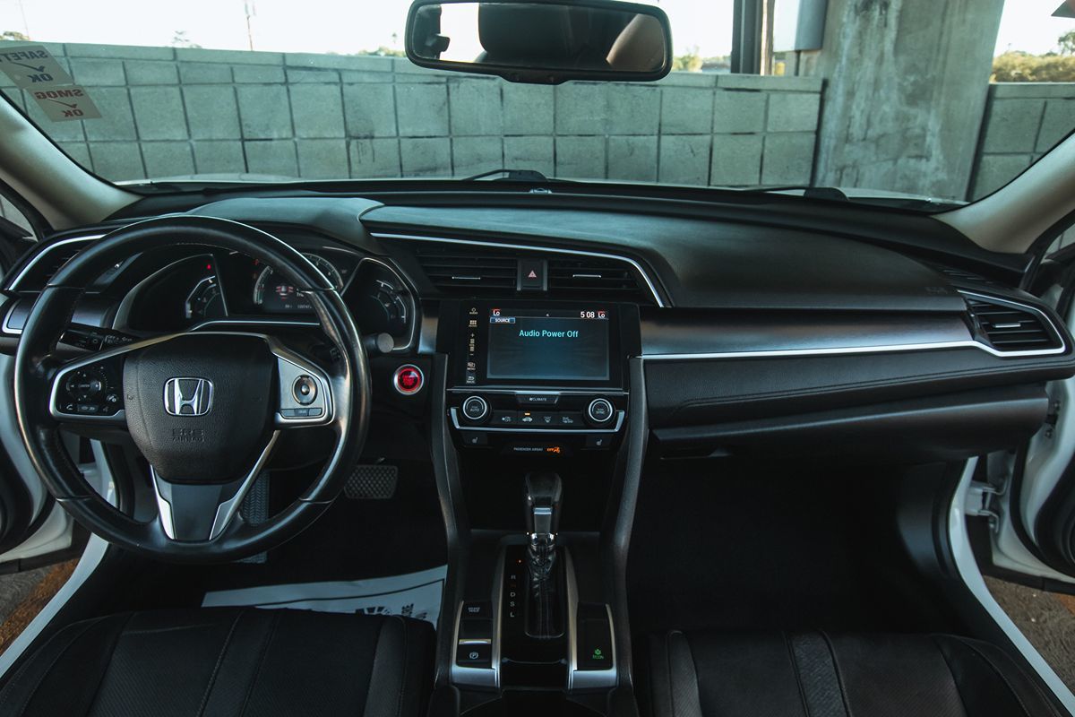 2018 Honda Civic EX-L photo 23