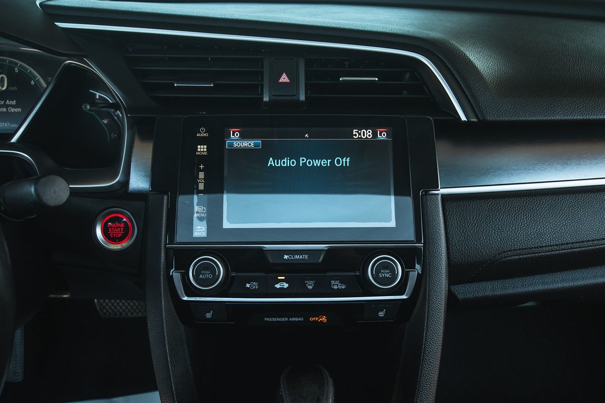 2018 Honda Civic EX-L photo 24