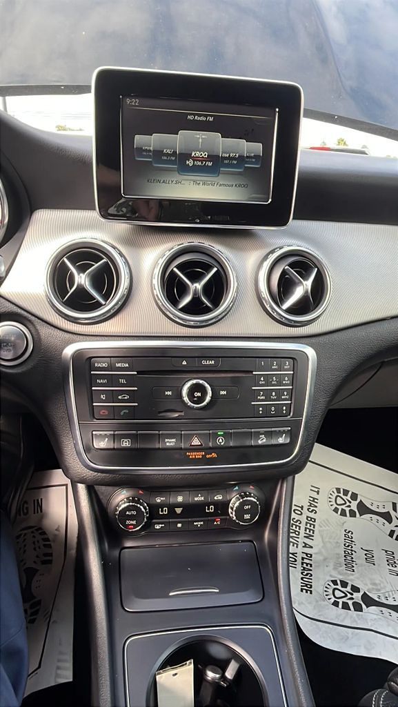2016 Mercedes Benz GLA 250 4MATIC photo 10