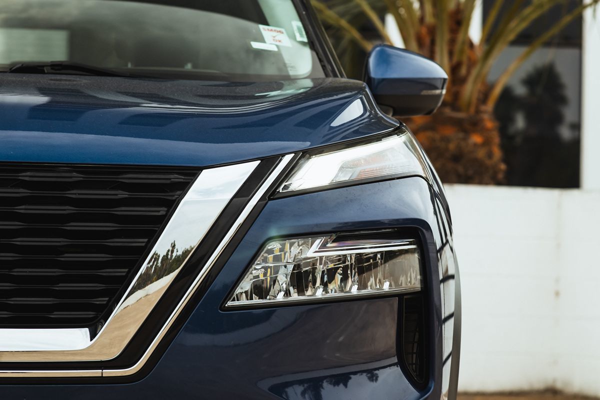 2021 Nissan Rogue SV photo 6