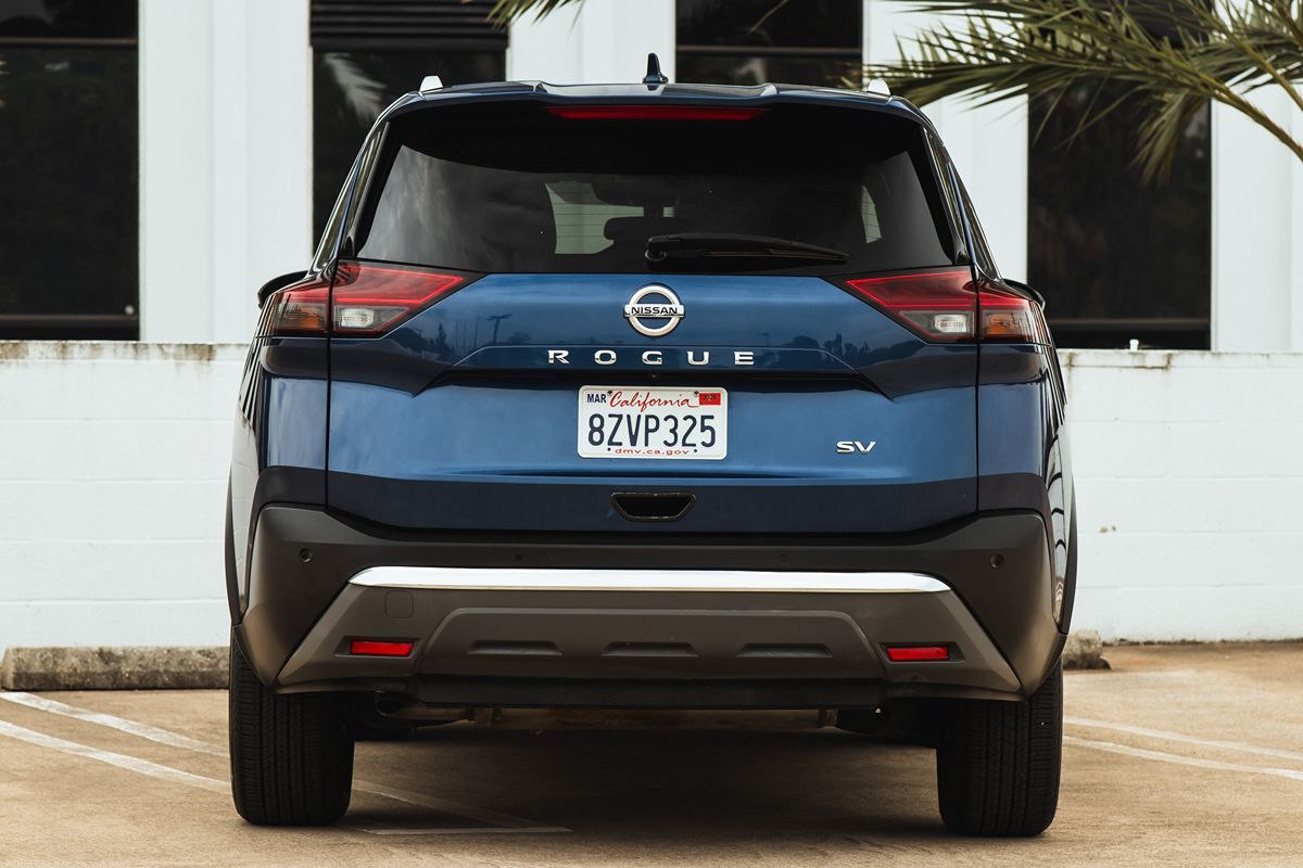 2021 Nissan Rogue SV photo 9