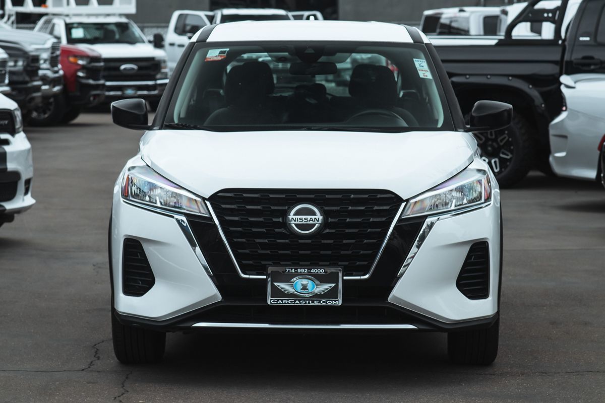 2021 Nissan Kicks S photo 4
