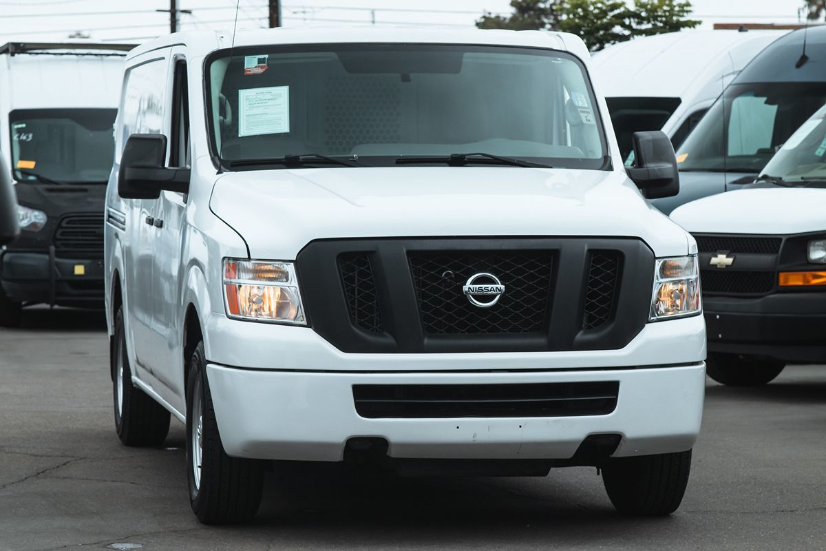 2016 Nissan NV1500 photo 2