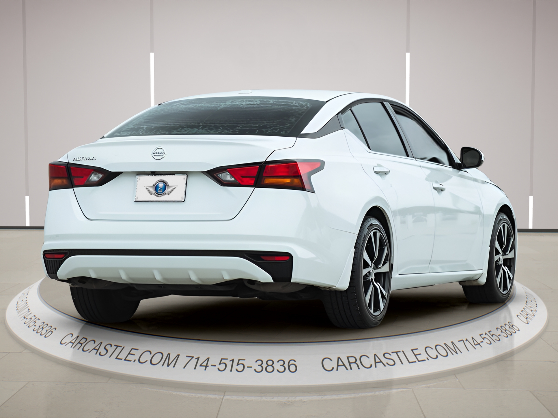 View vehicle photo 6