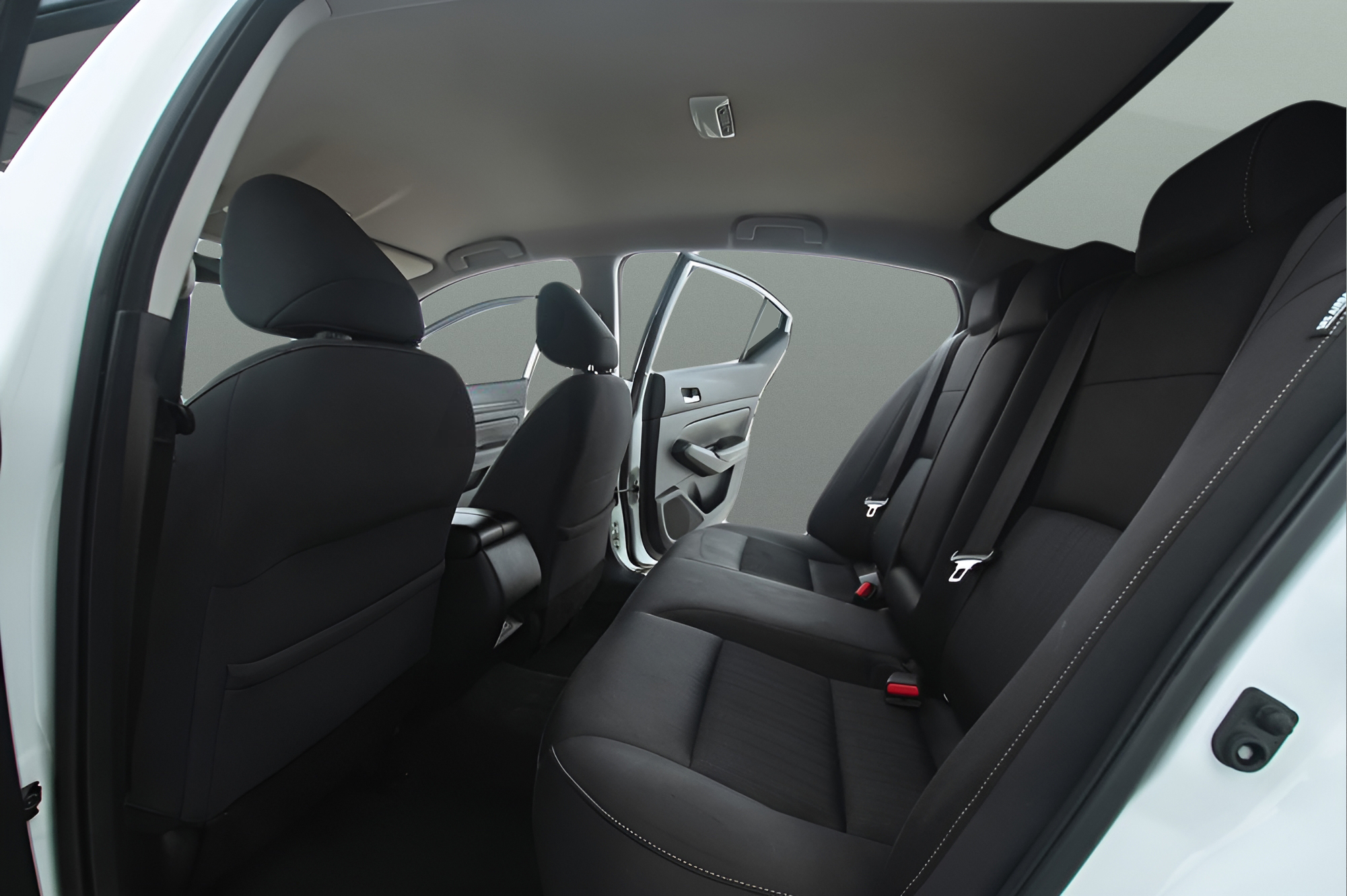 Nissan Altima photo 12