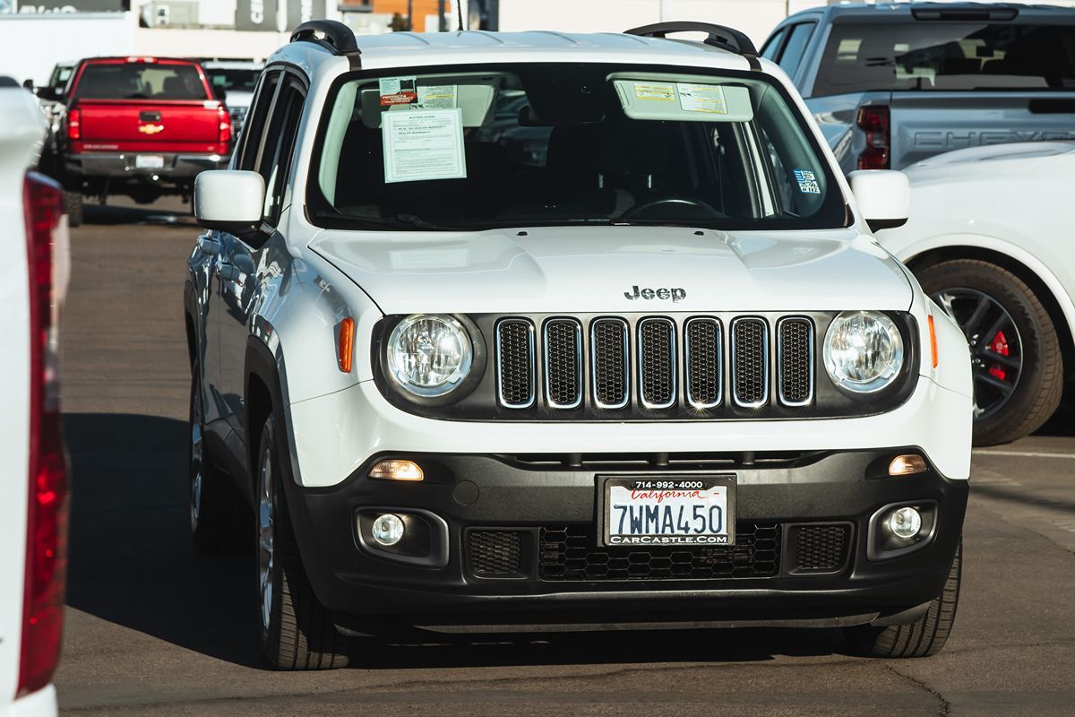 2016 Jeep Renegade Latitude photo 3