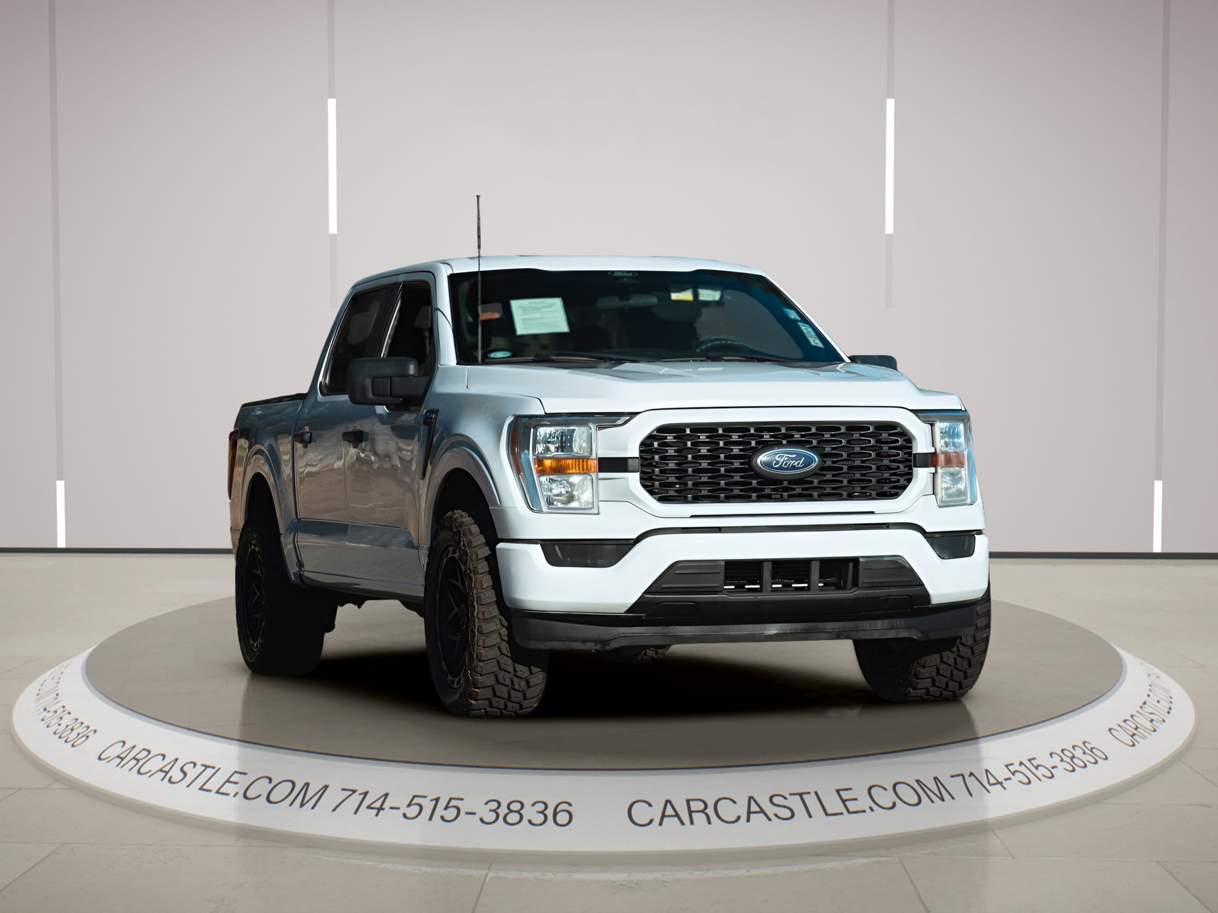 View vehicle photo 7