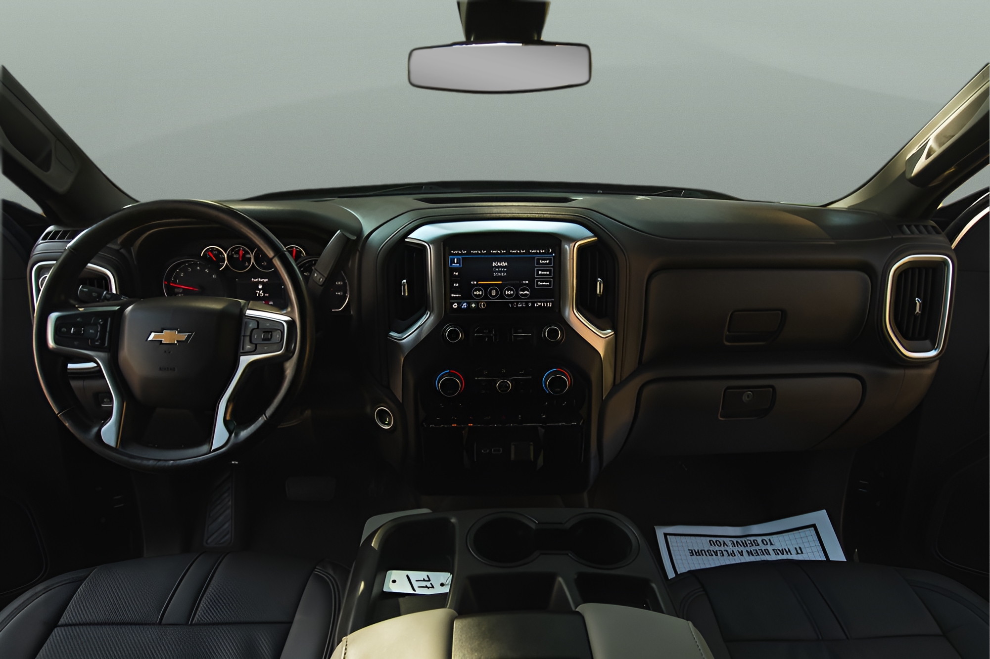 Chevrolet Silverado photo 19