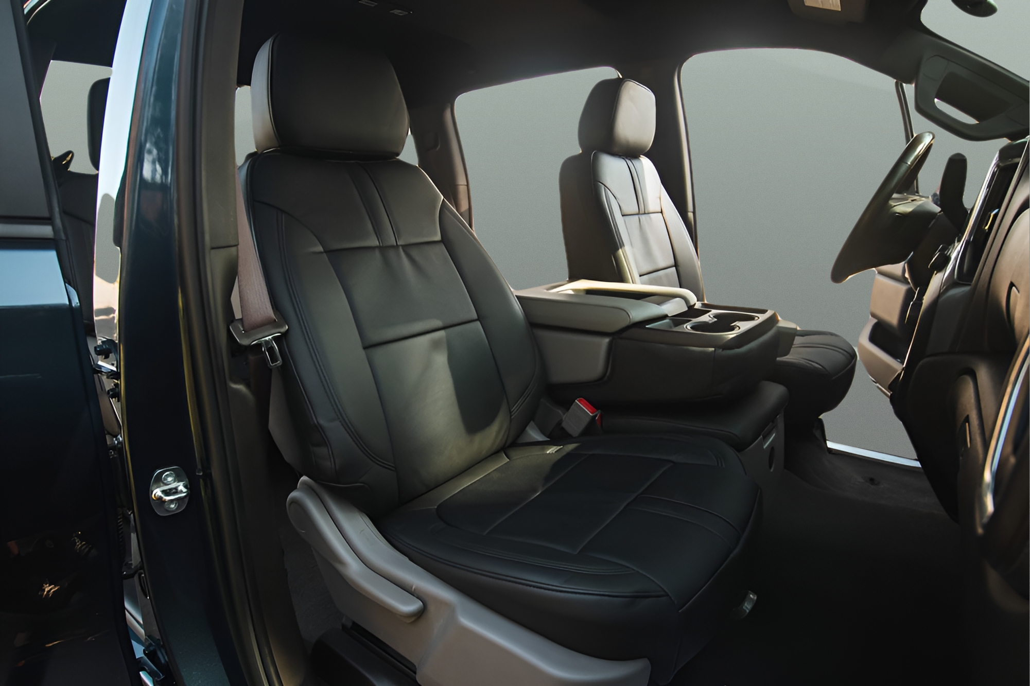 Chevrolet Silverado photo 25