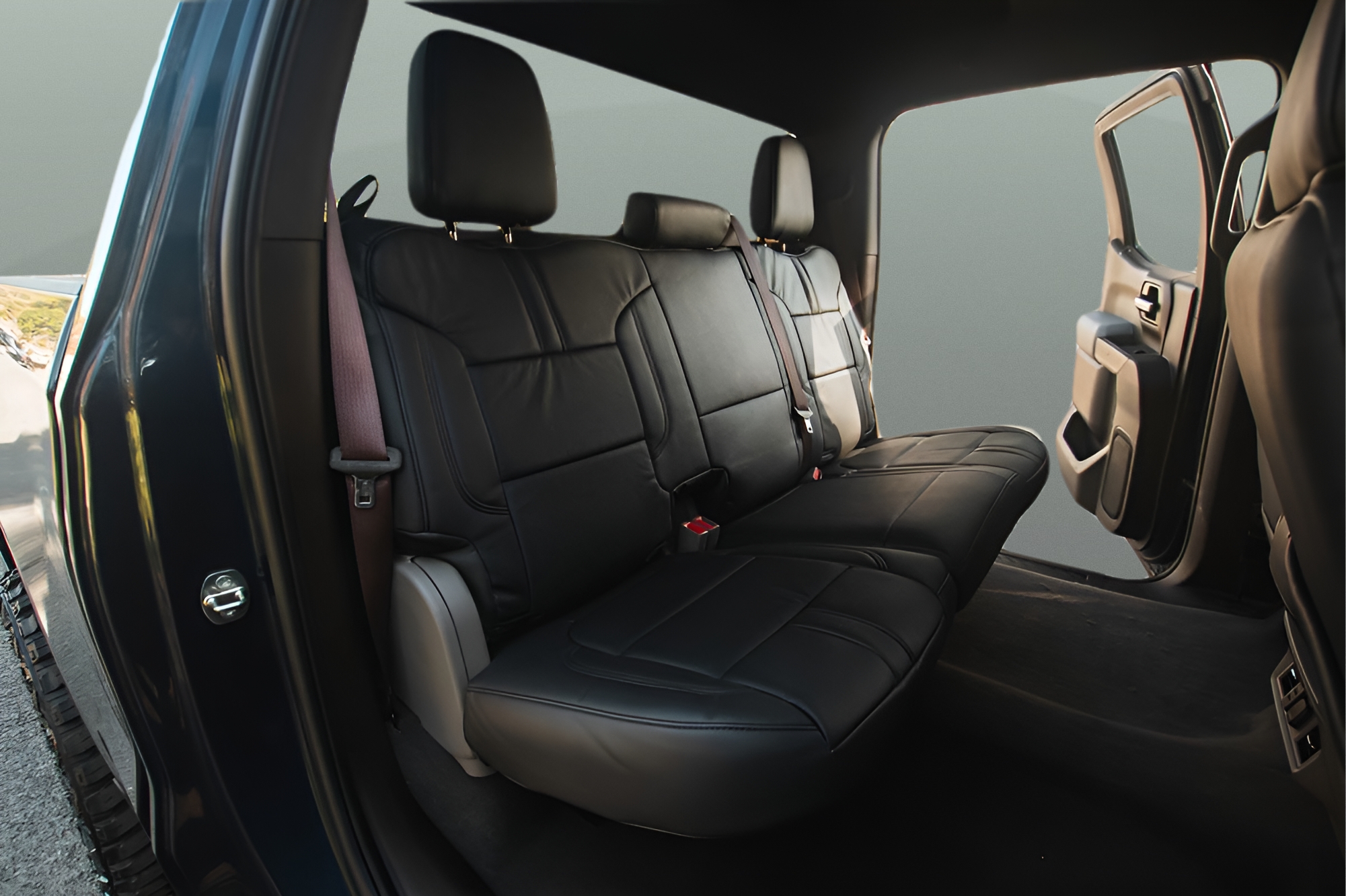 Chevrolet Silverado photo 27