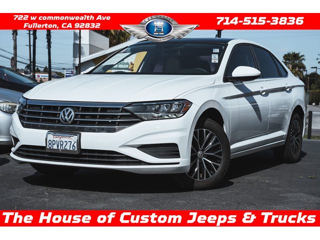 Pure White 2020 Volkswagen Jetta SE FWD Sedan Front-Wheel Drive Automatic