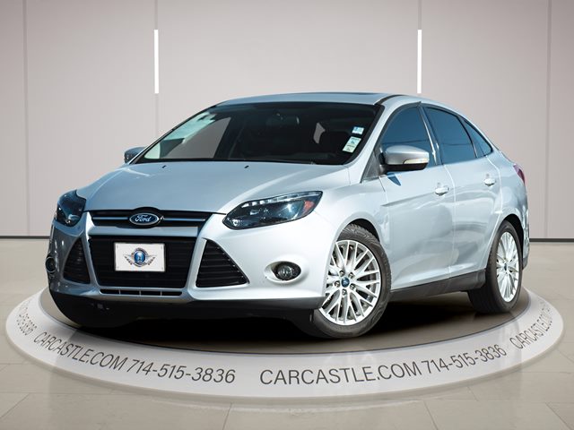Ingot Silver Metallic 2014 Ford Focus Titanium Sedan Front-Wheel Drive Automatic