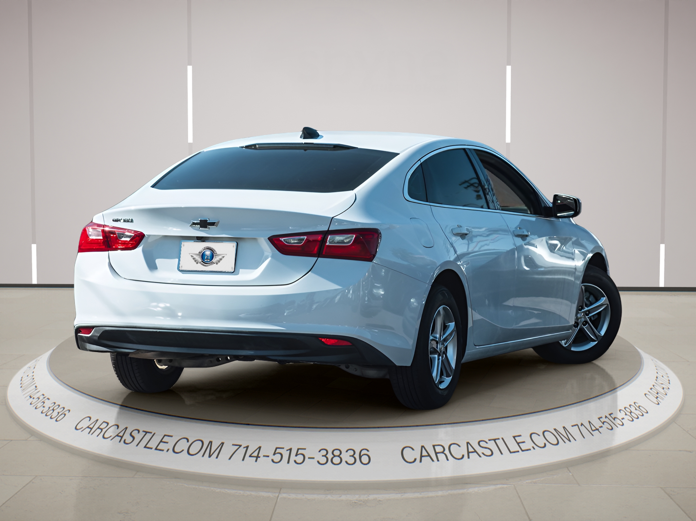 View vehicle photo 2