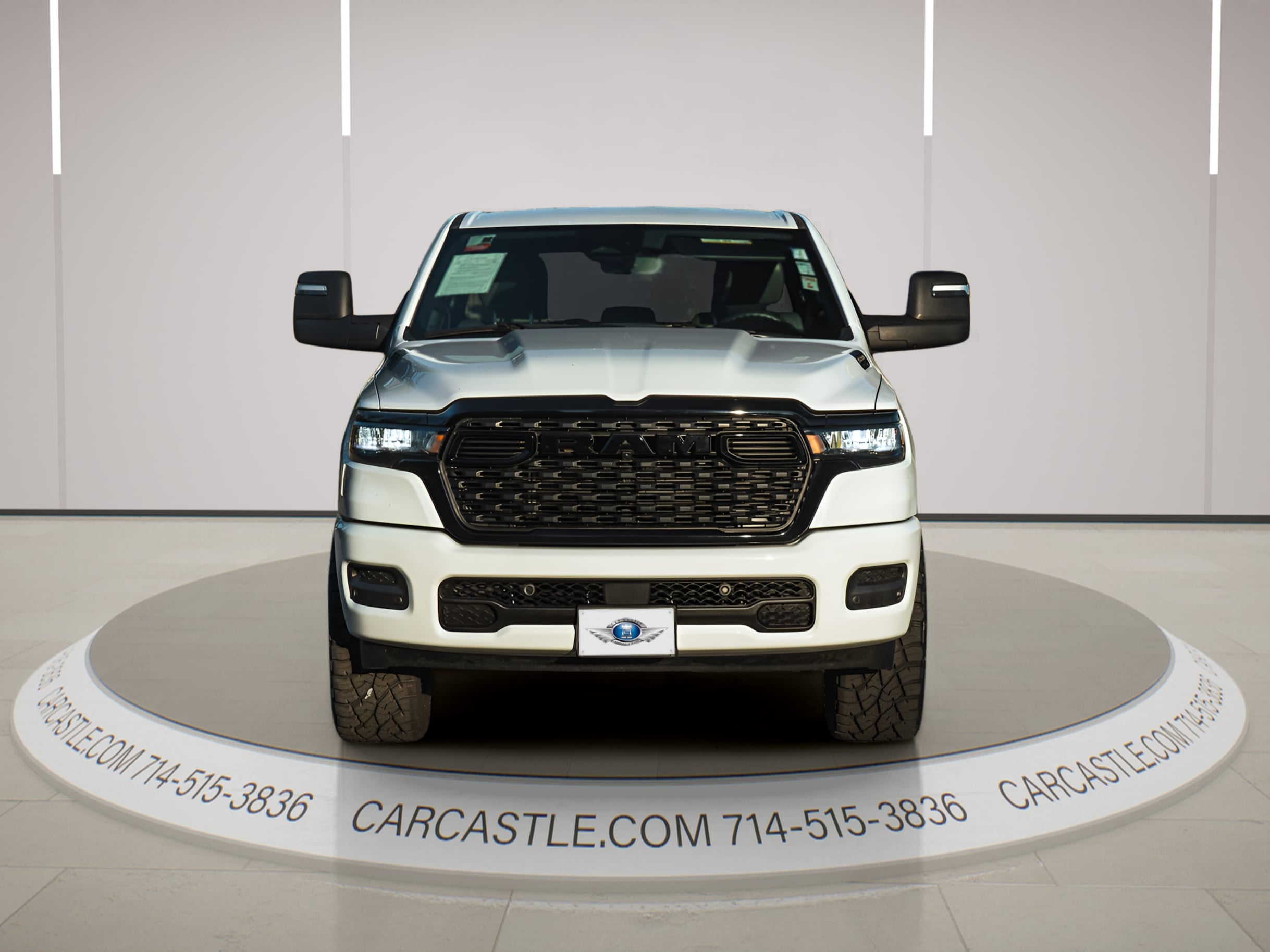 View vehicle photo 7