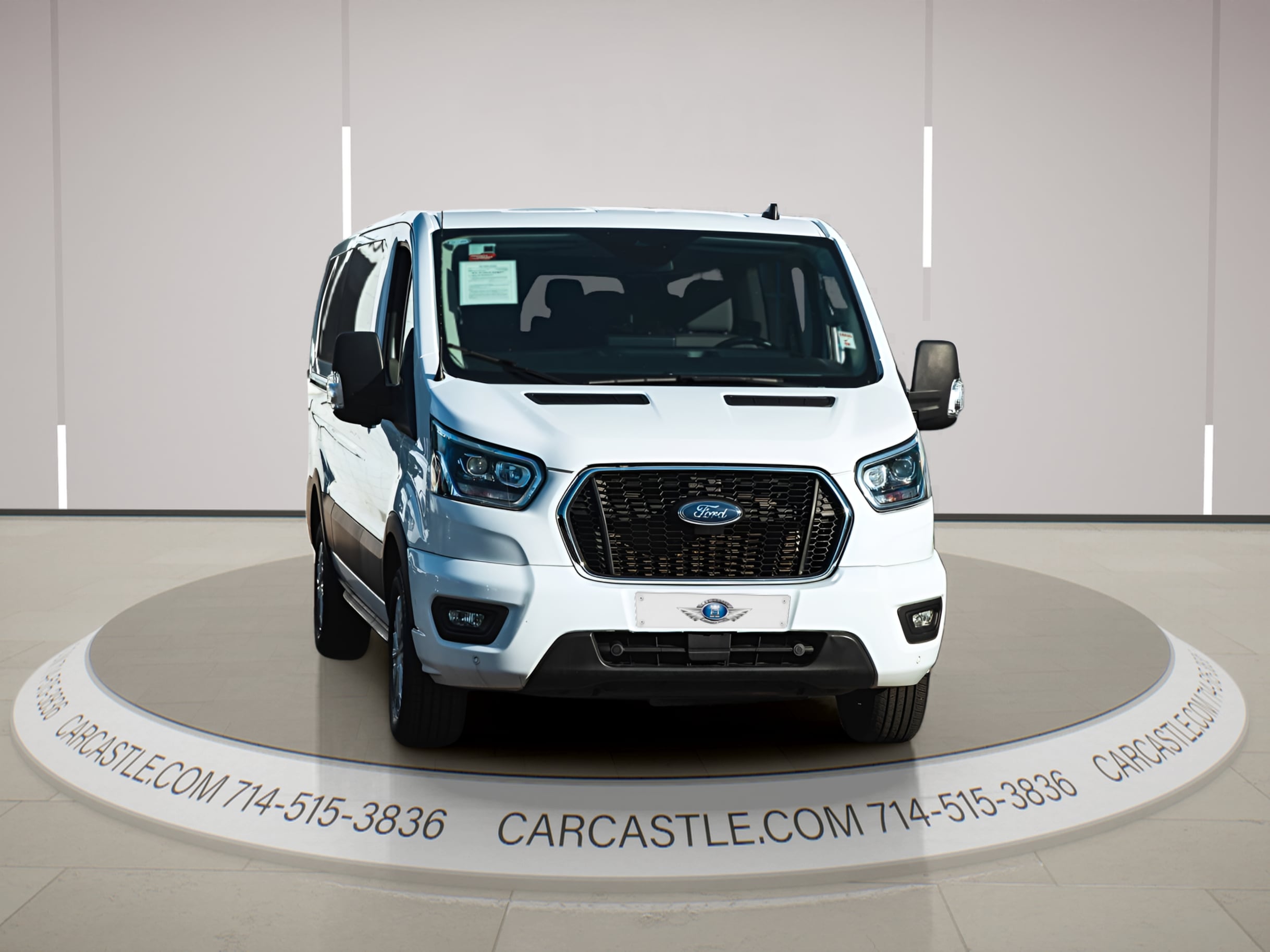 View vehicle photo 4