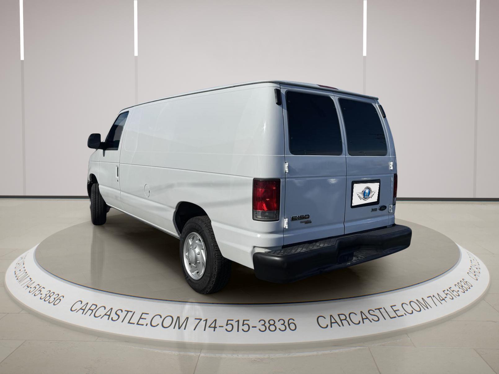 View vehicle photo 2