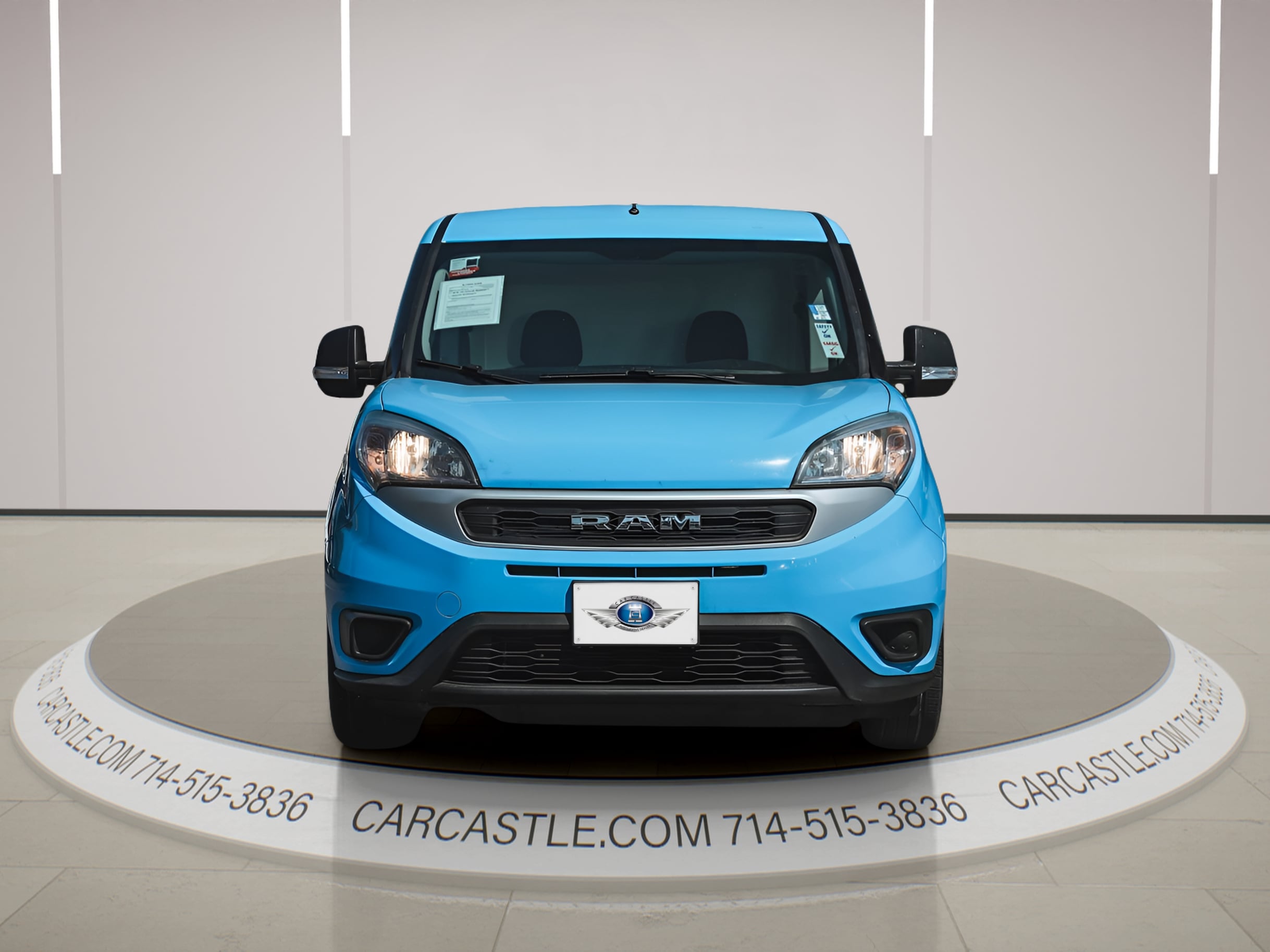 View vehicle photo 3