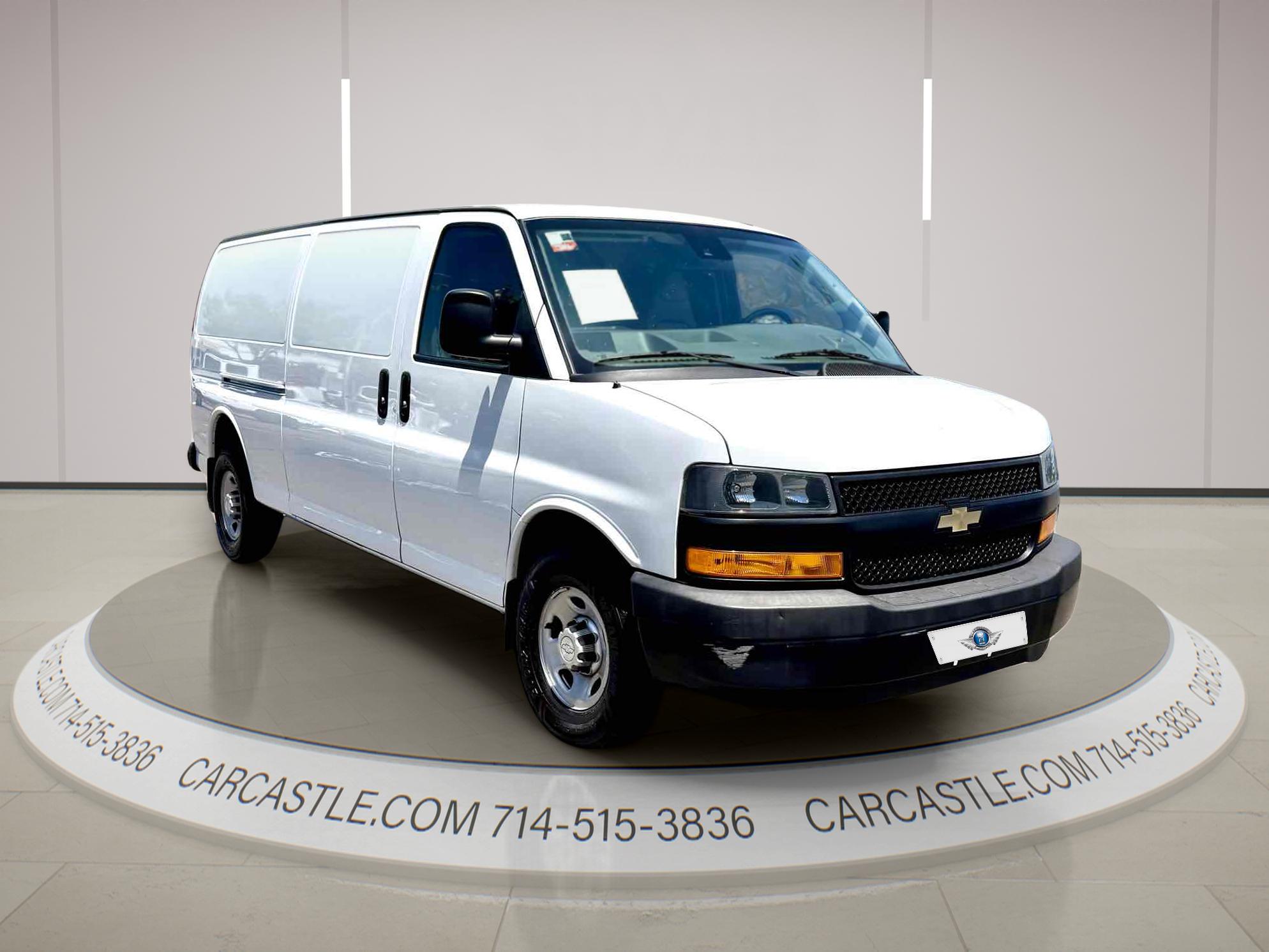 2019 Chevrolet Express 3500 Extended Work Van's photo