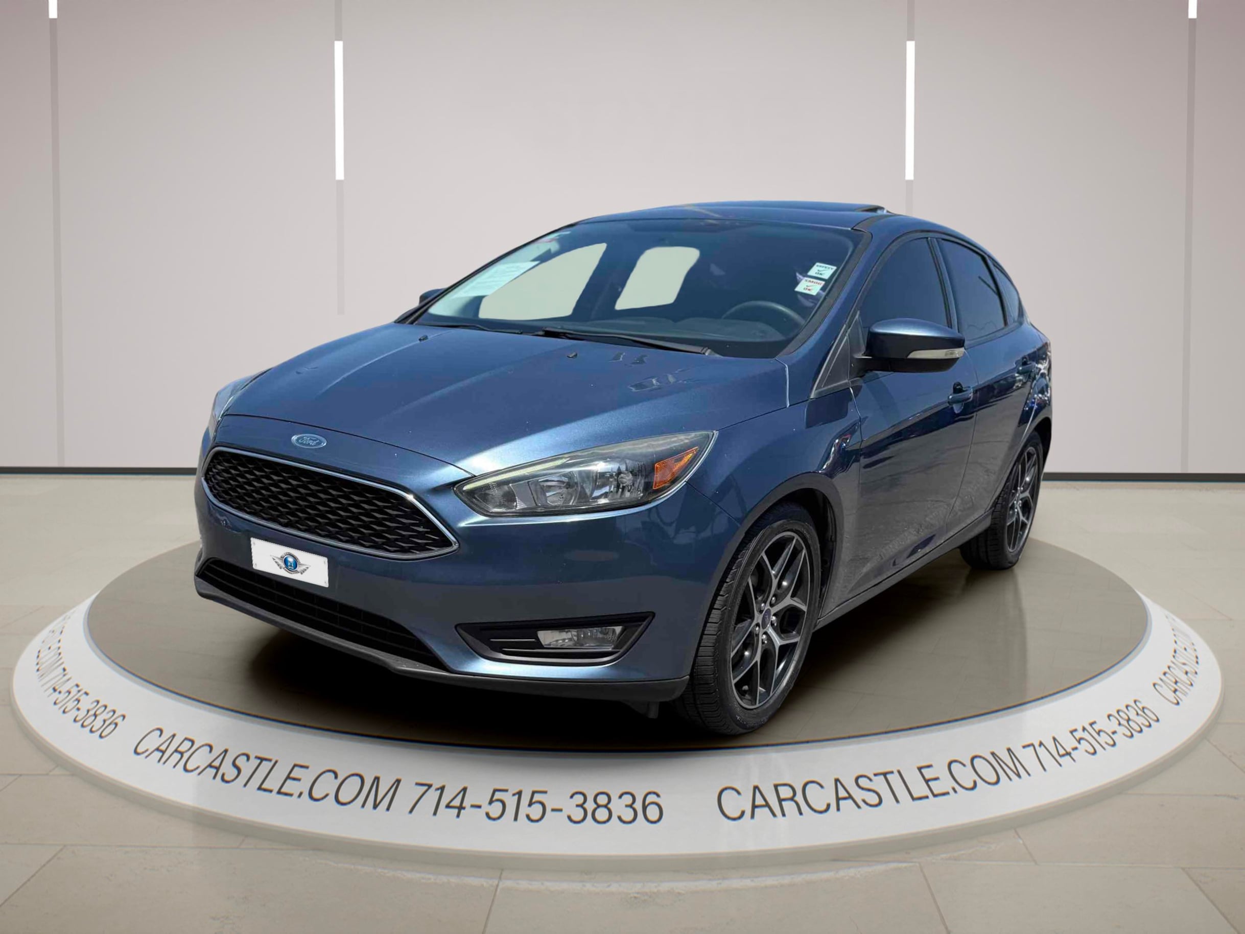 2018 Ford Focus Hatch SEL's photo