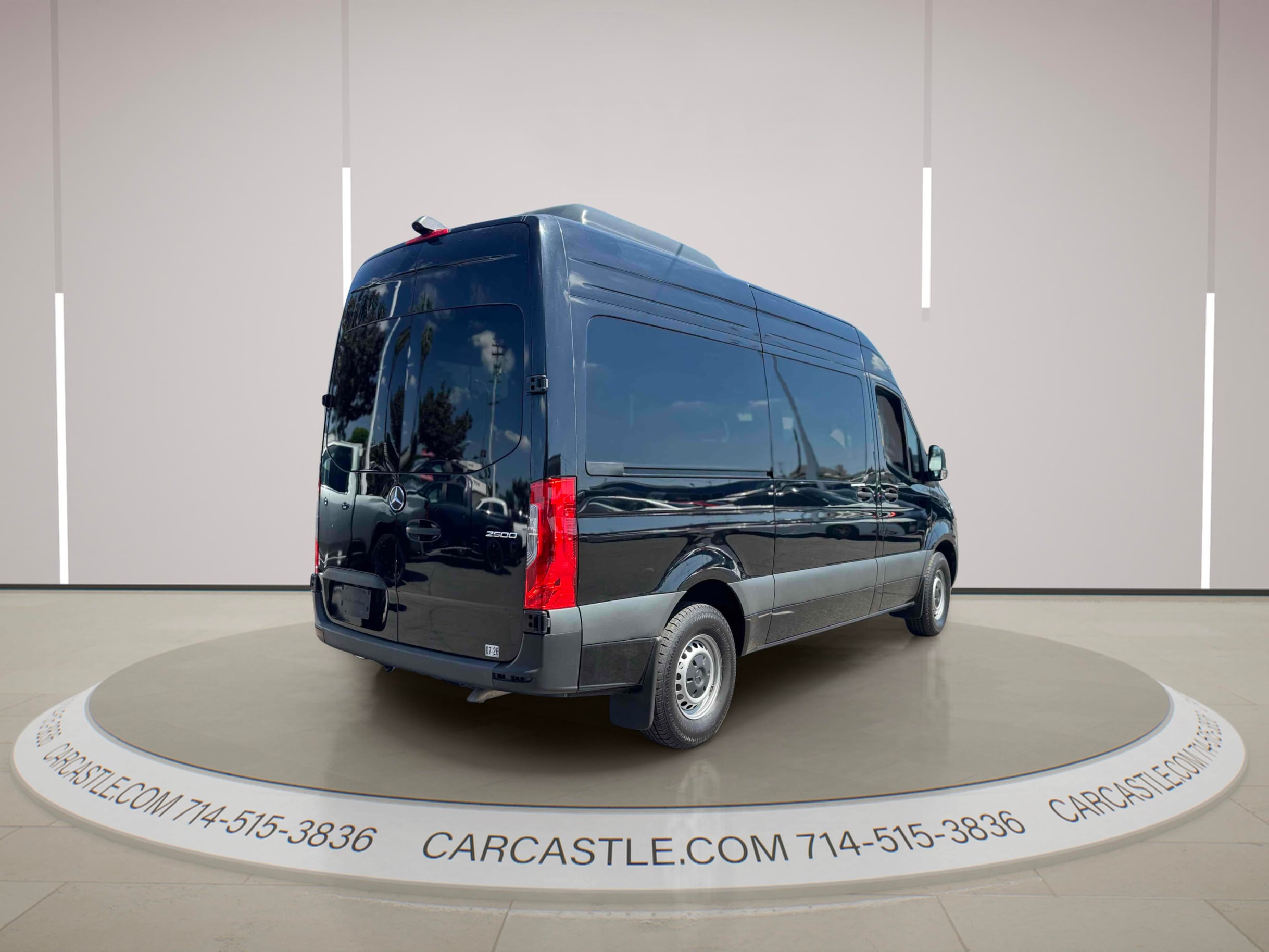 Mercedes-Benz Sprinter photo 5