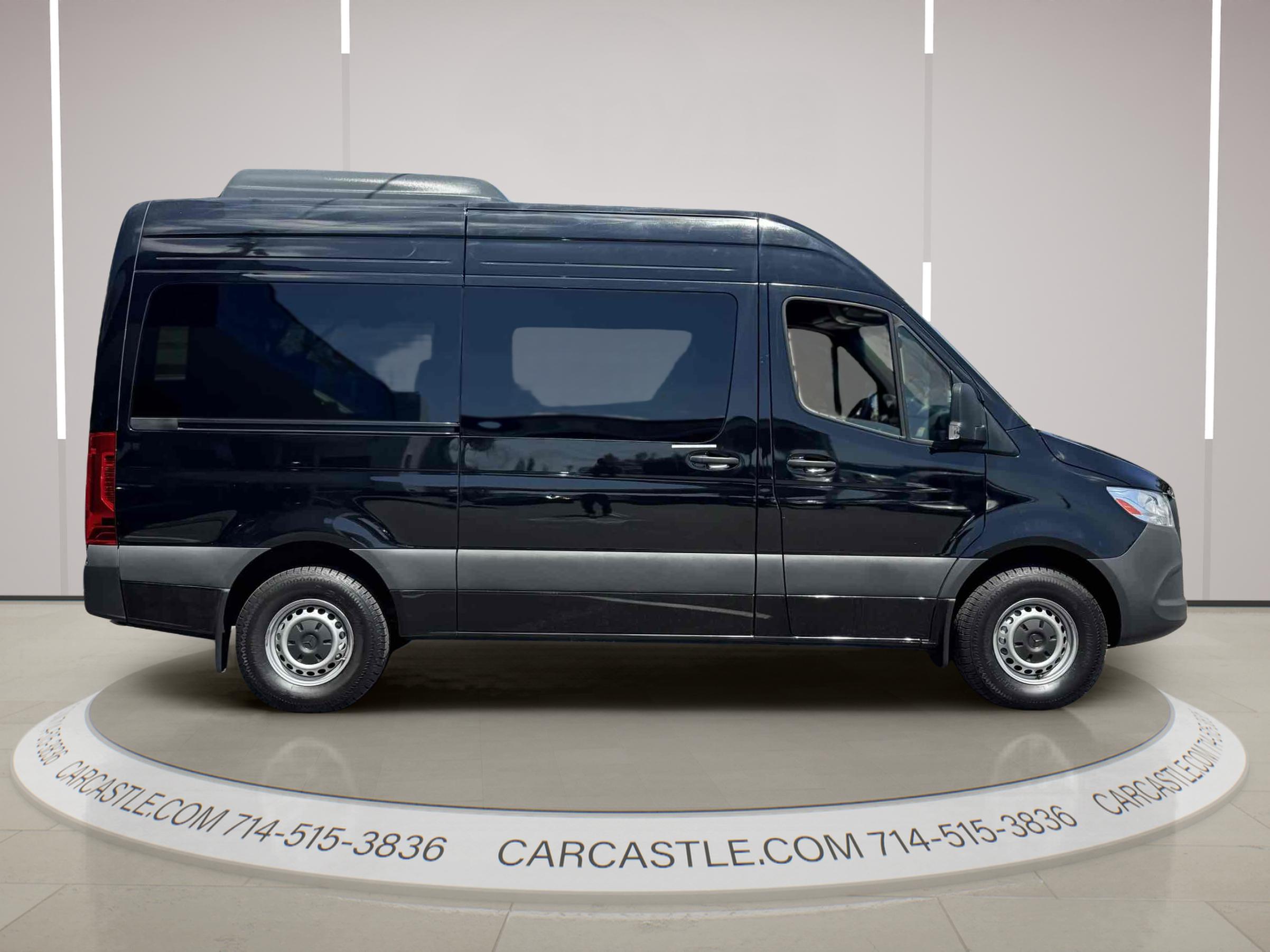 Mercedes-Benz Sprinter photo 6