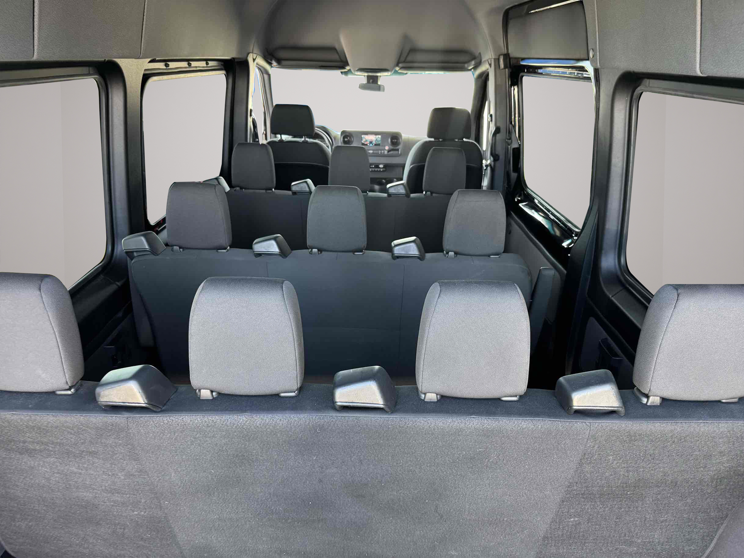 Mercedes-Benz Sprinter photo 12
