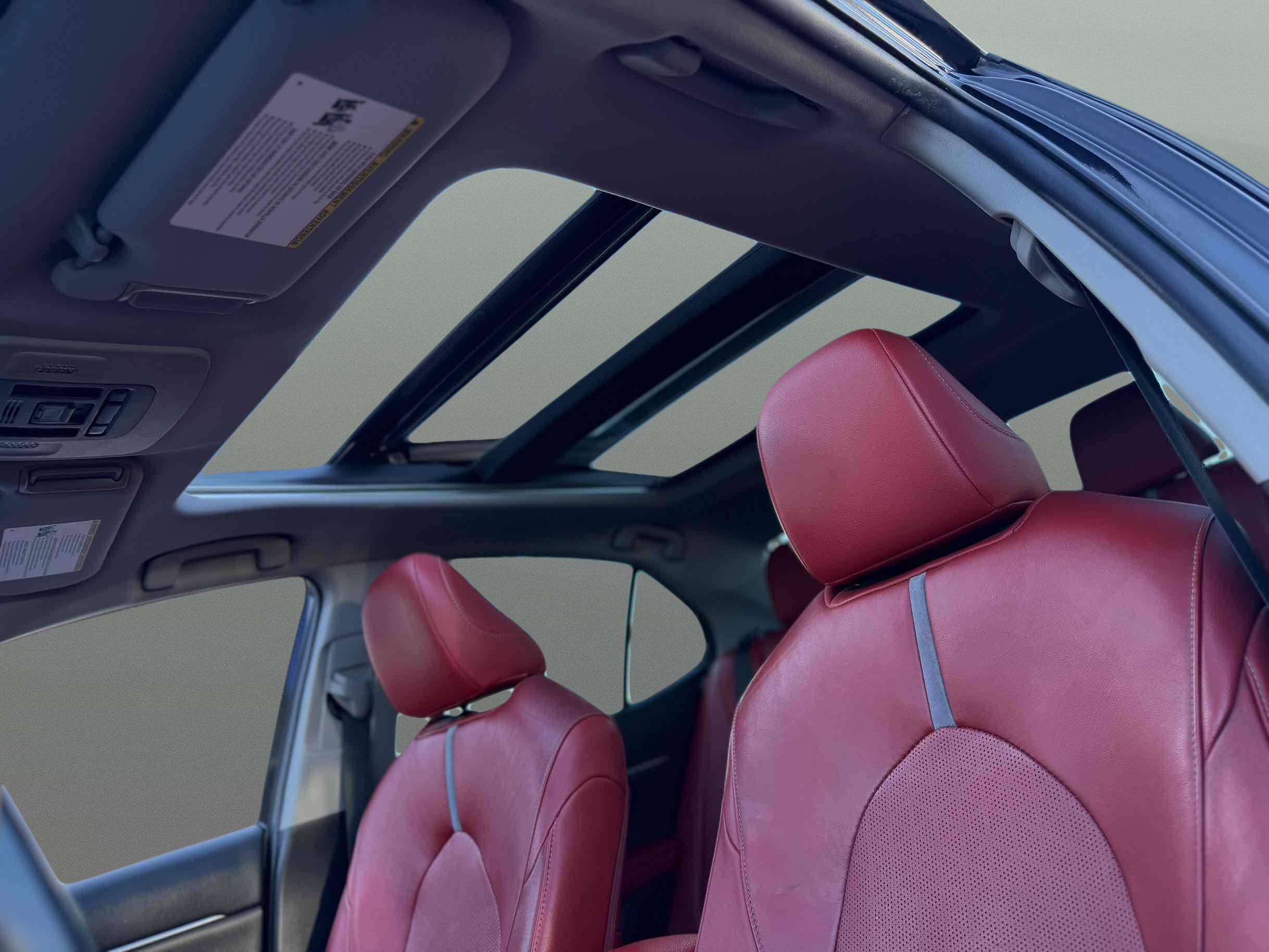 Toyota Camry photo 14