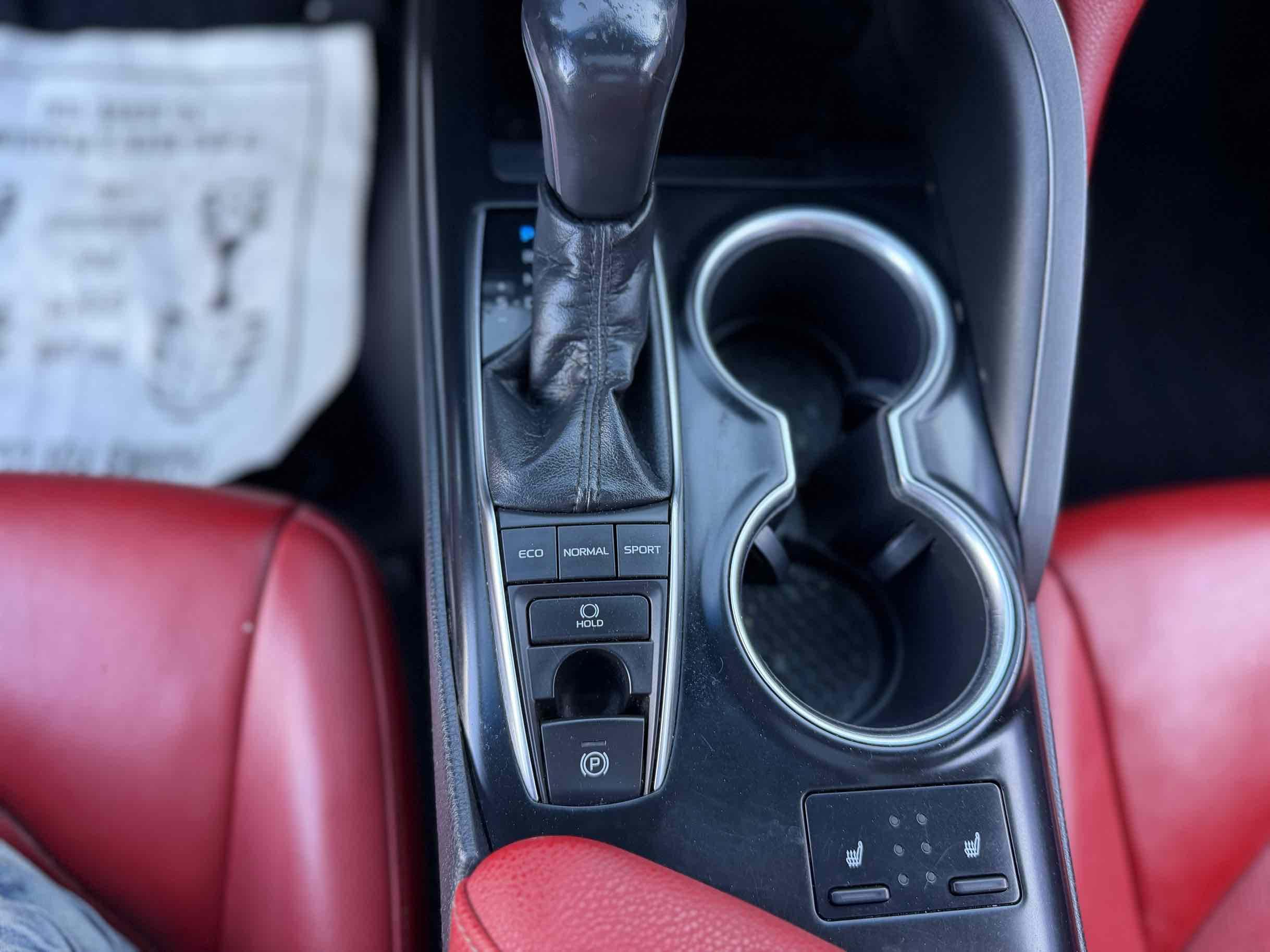 Toyota Camry photo 18