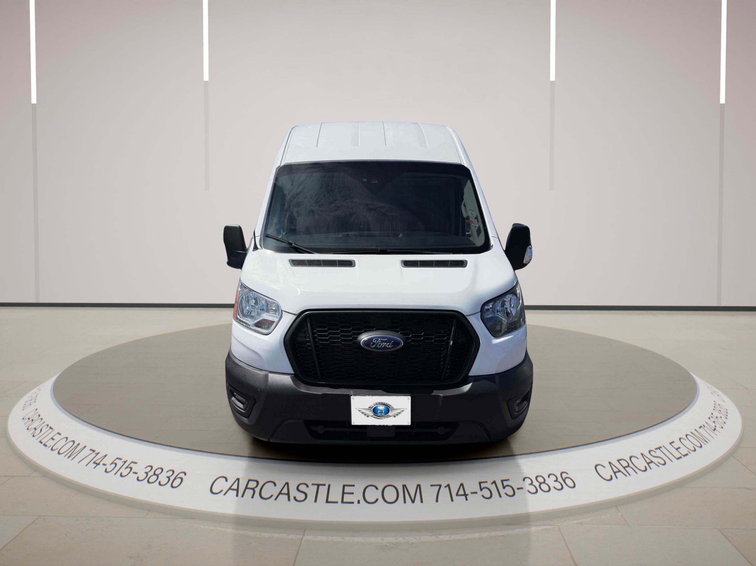 Ford Transit photo 8
