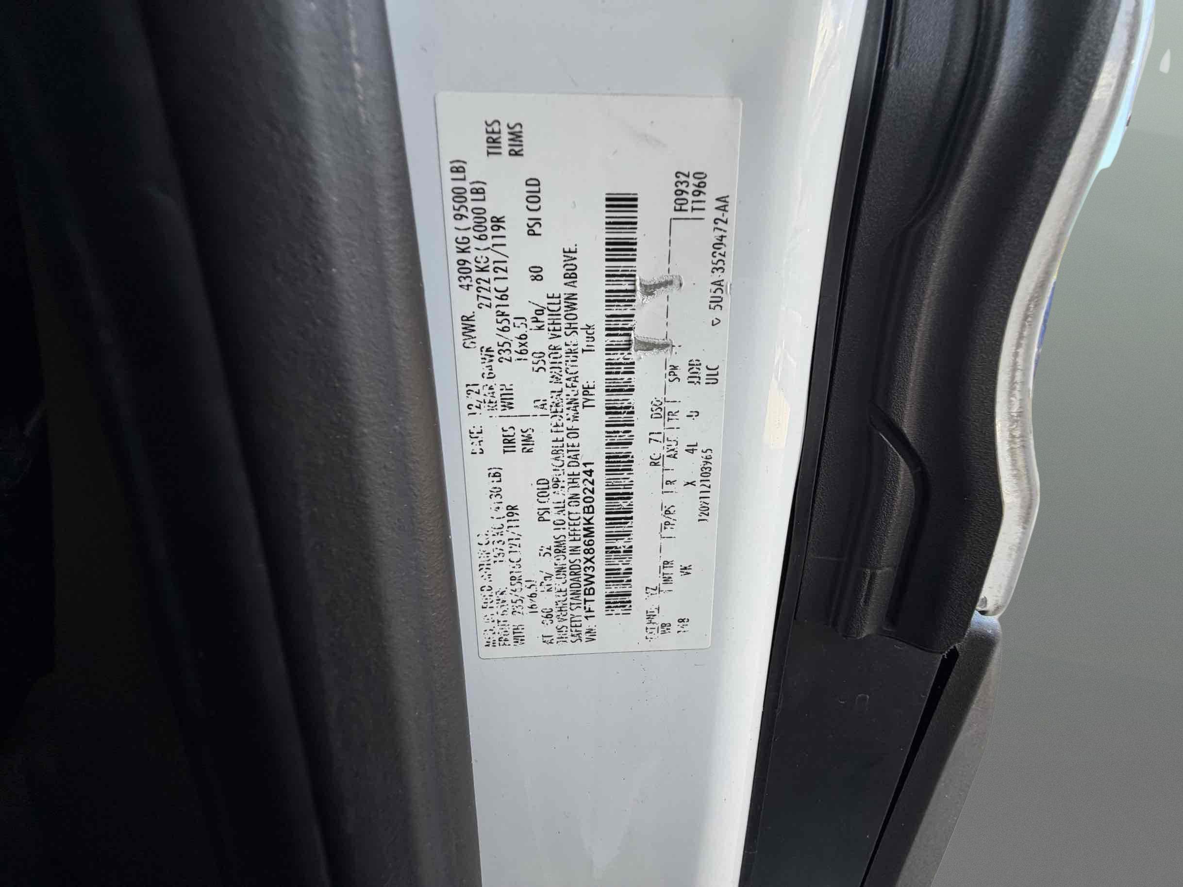 Ford Transit photo 23