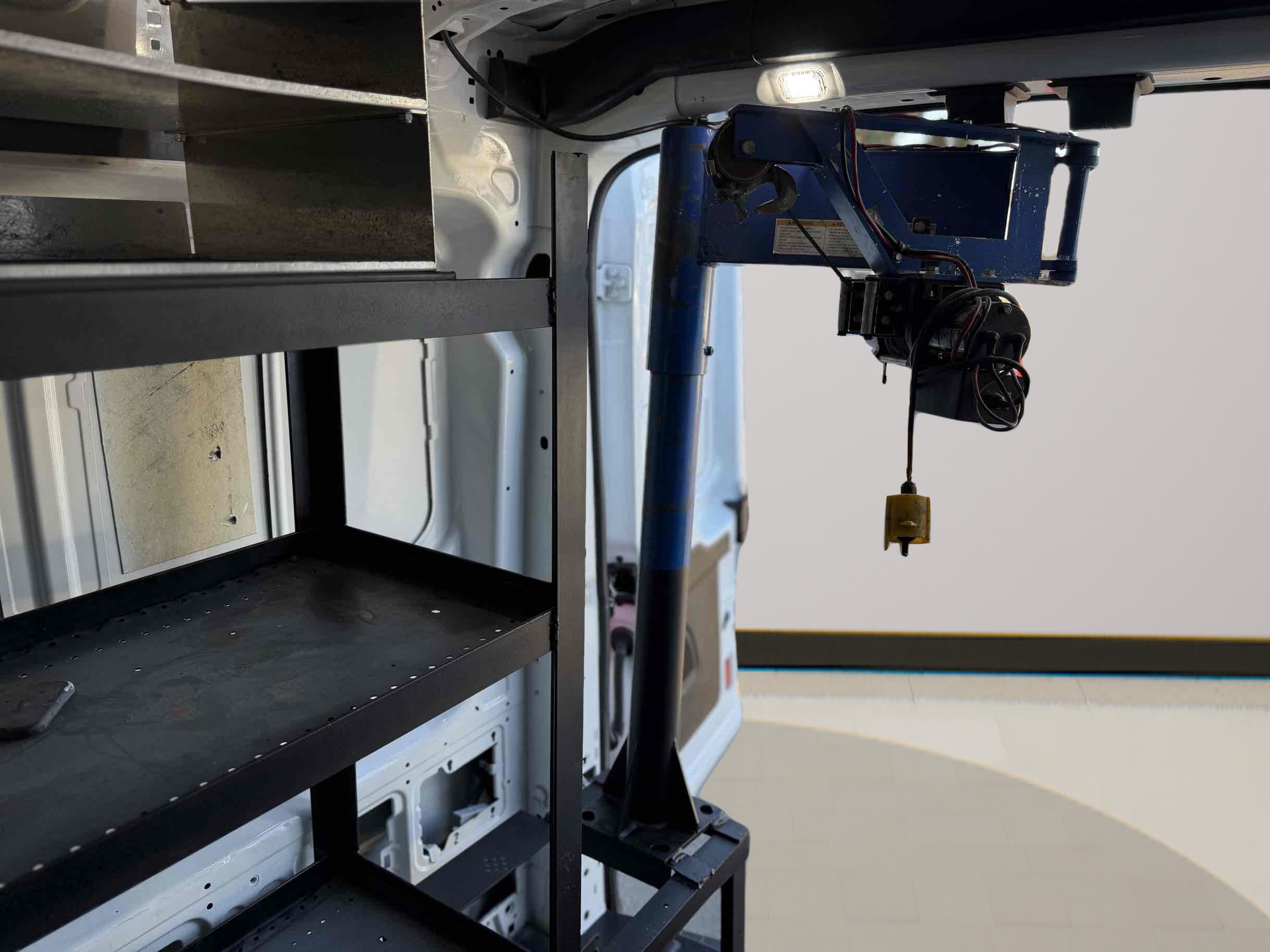Ford Transit photo 17