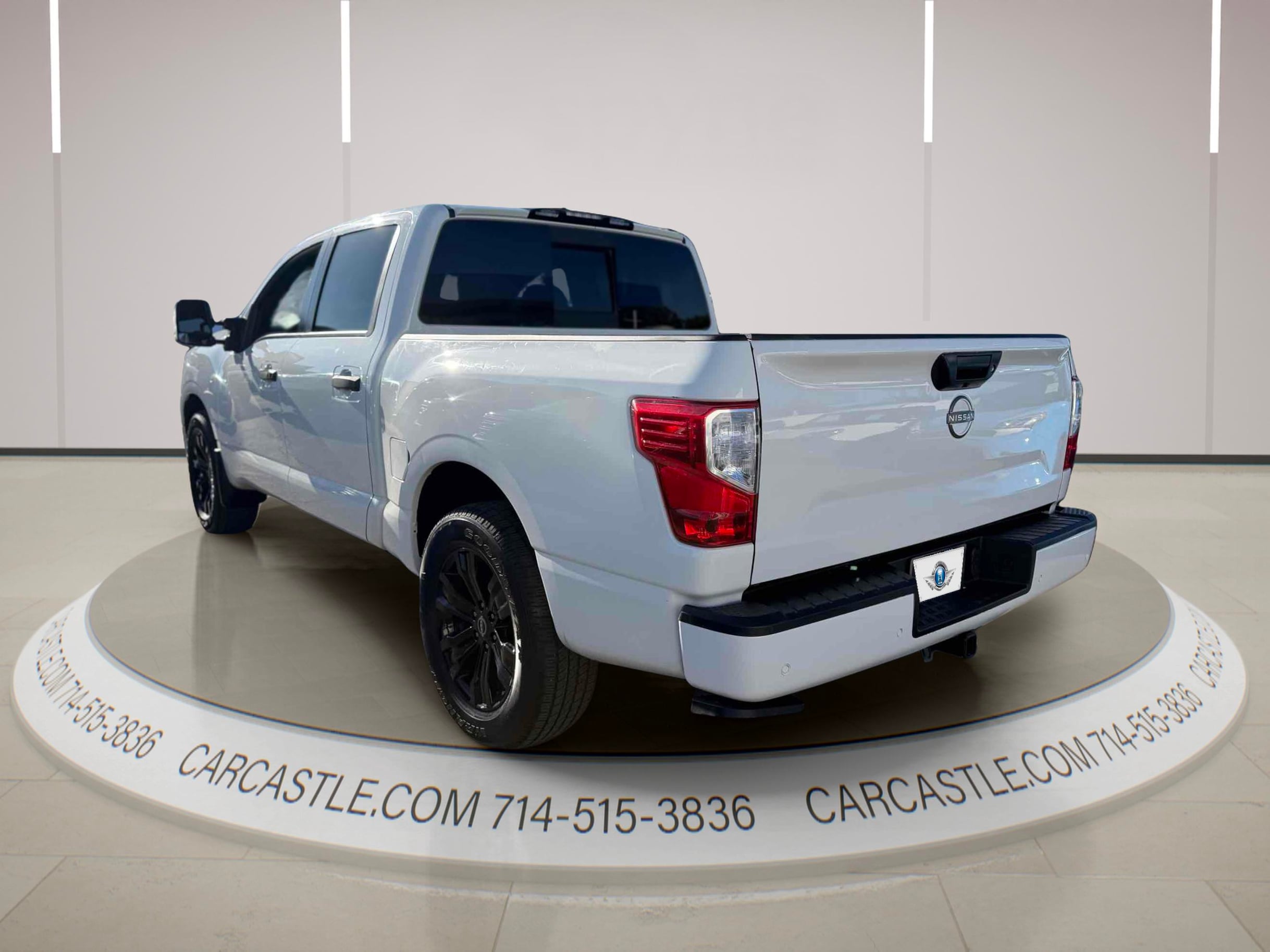 Nissan Titan photo 3
