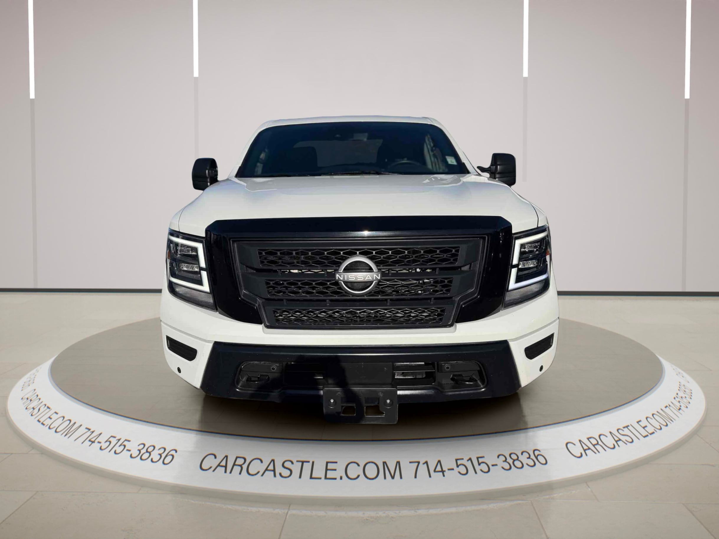 Nissan Titan photo 8