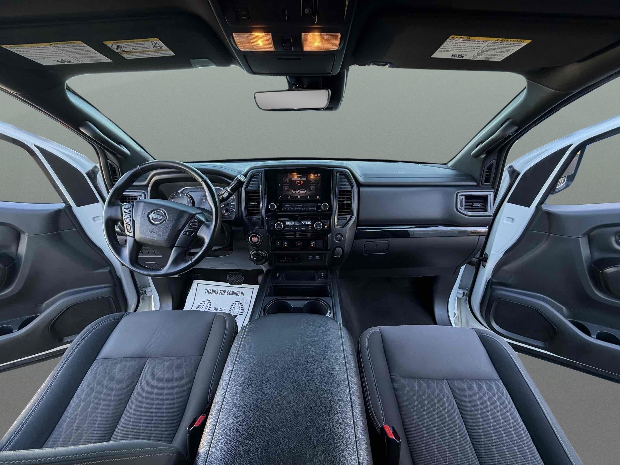Nissan Titan photo 9