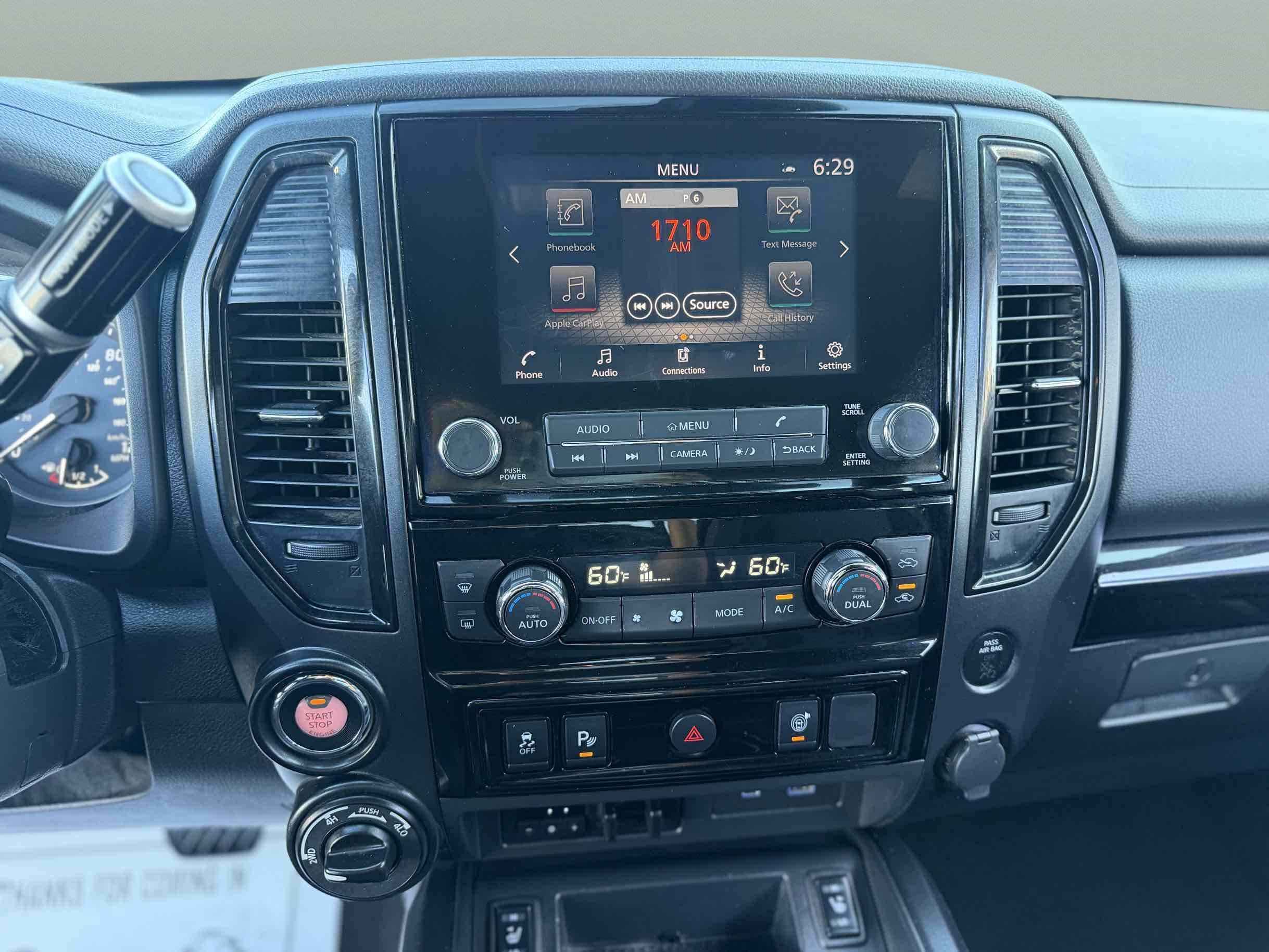 Nissan Titan photo 15