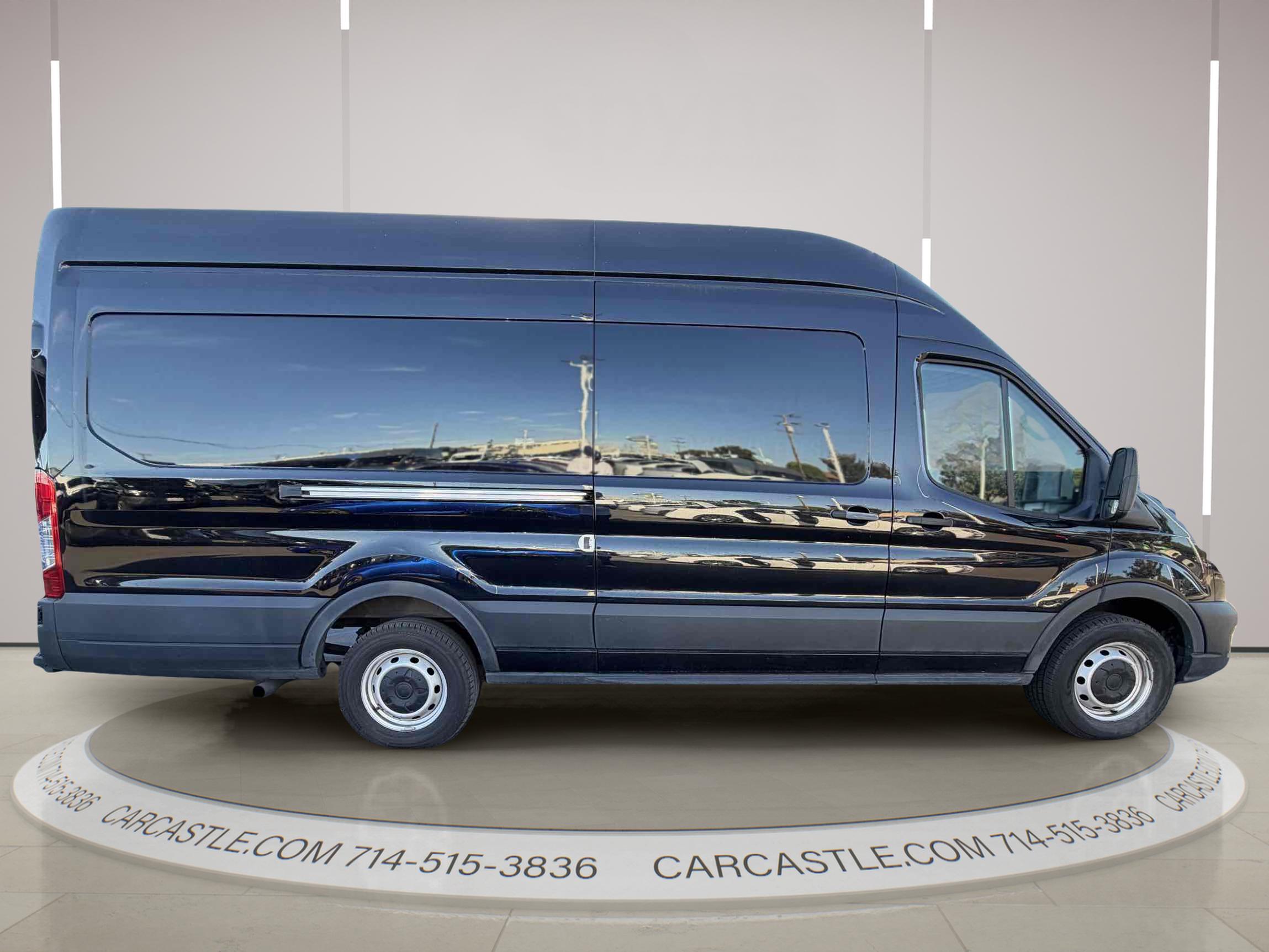 Ford Transit photo 6