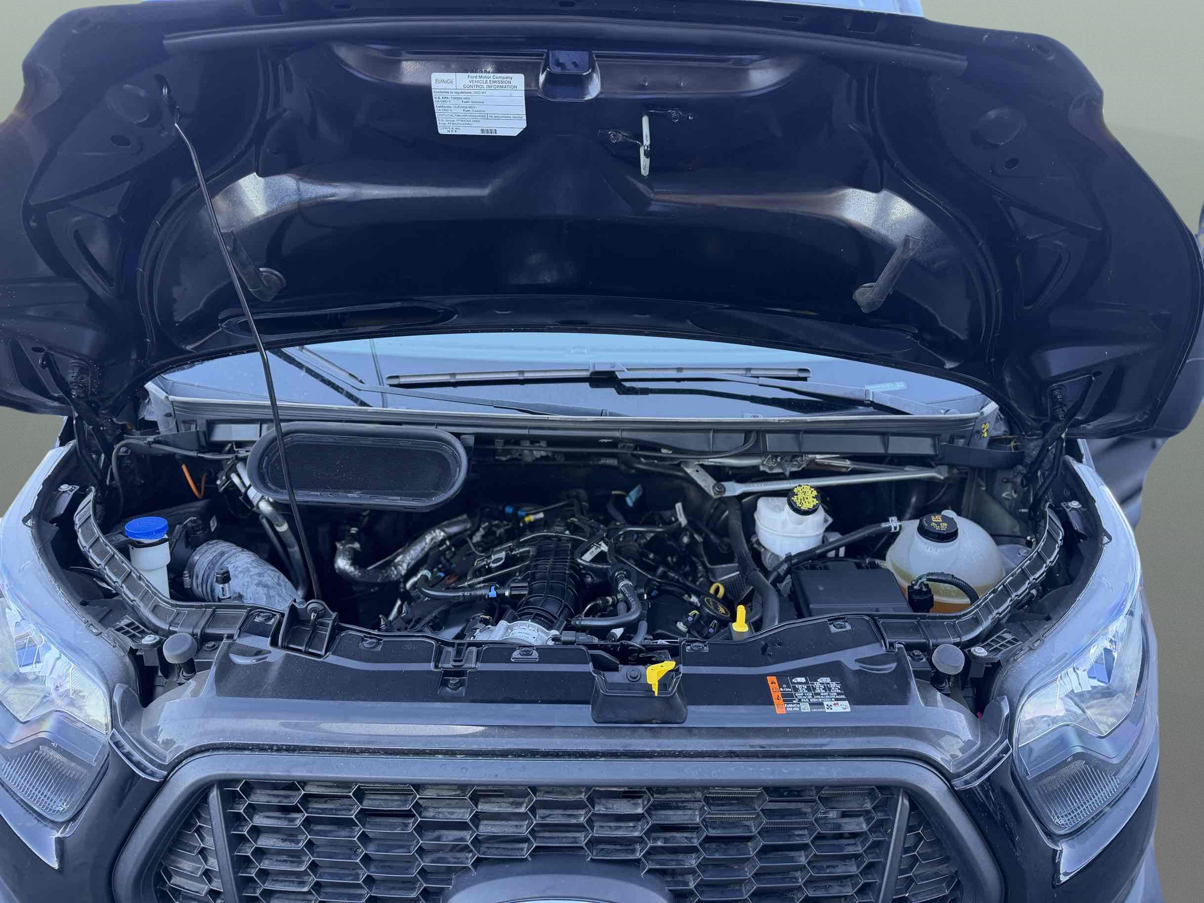 Ford Transit photo 23