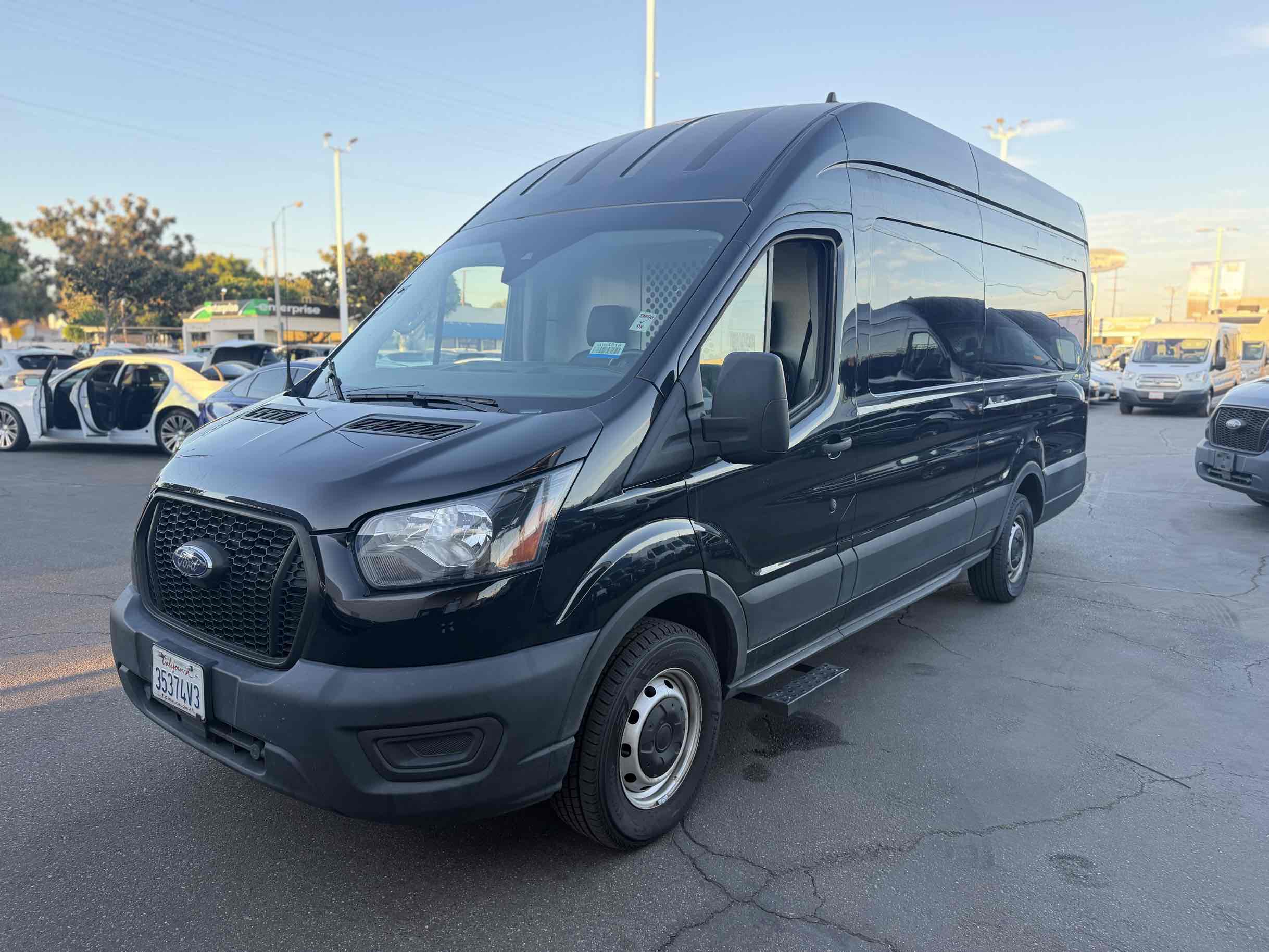 2023 Ford Transit Cargo Van 