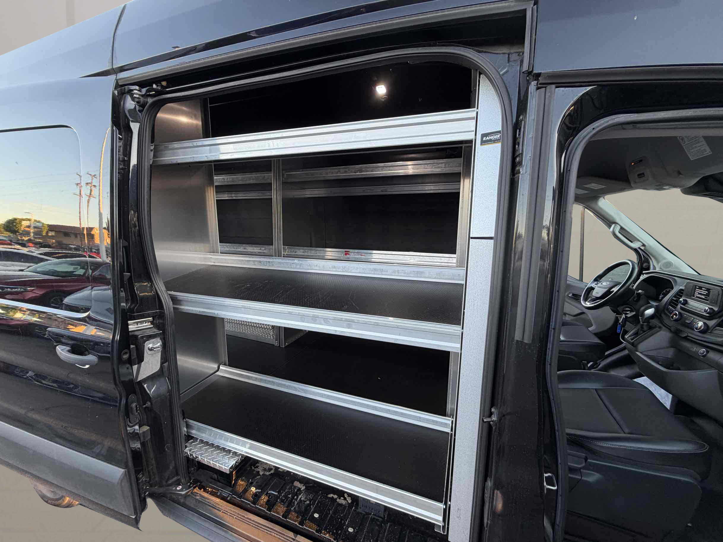 Ford Transit photo 15