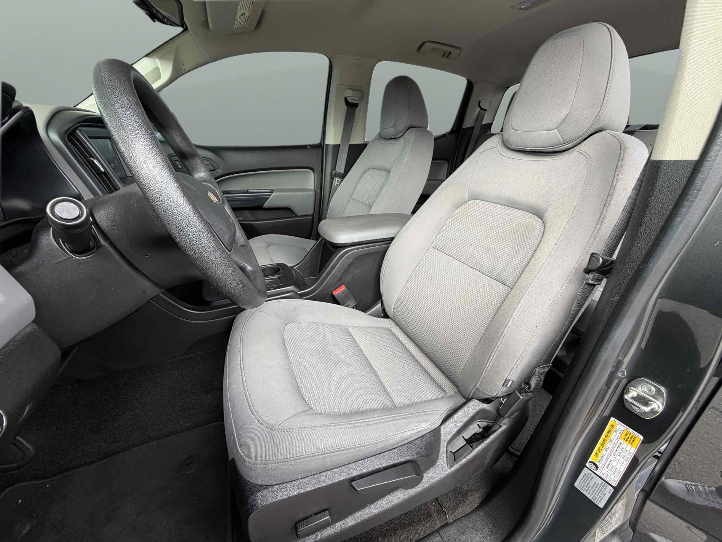 Chevrolet Colorado photo 9
