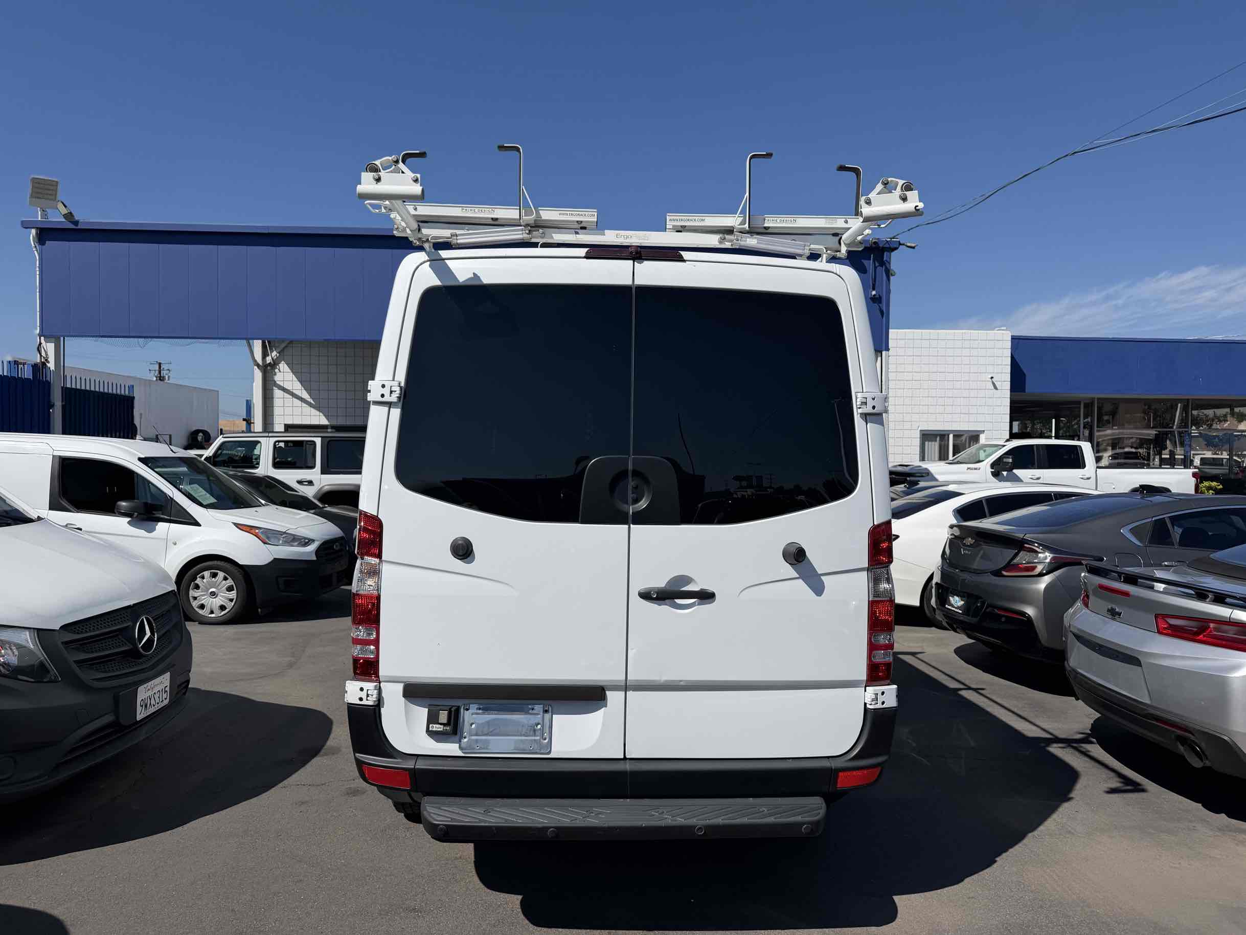 Mercedes-Benz Sprinter photo 4