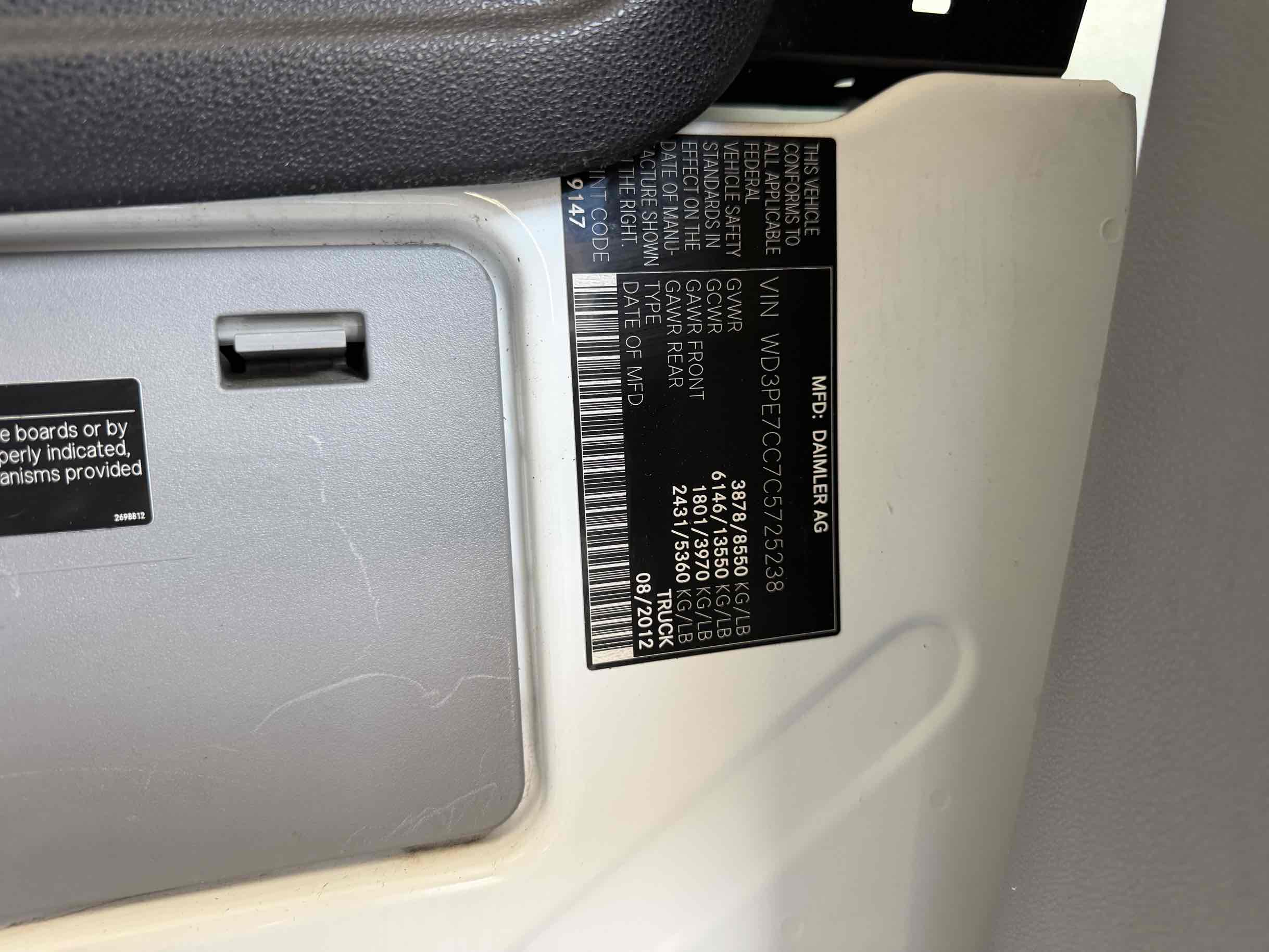 Mercedes-Benz Sprinter photo 22