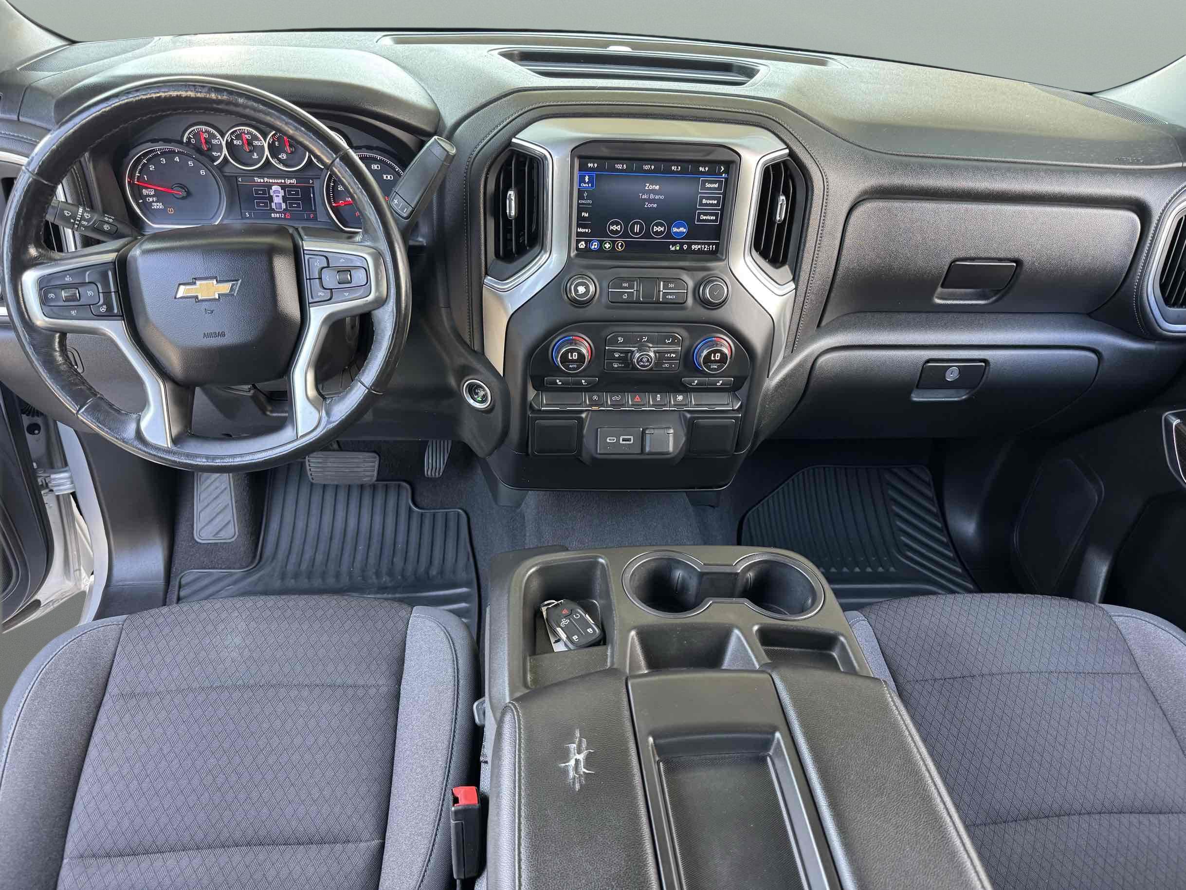 Chevrolet Silverado photo 12