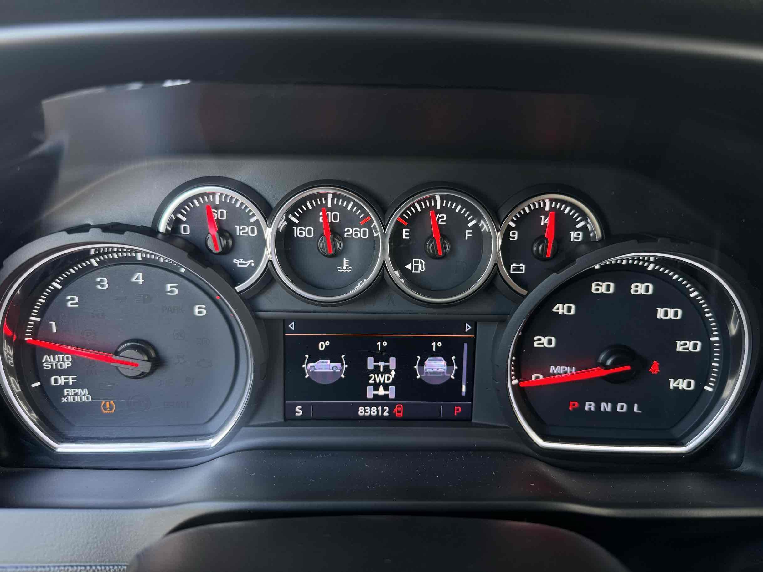Chevrolet Silverado photo 13