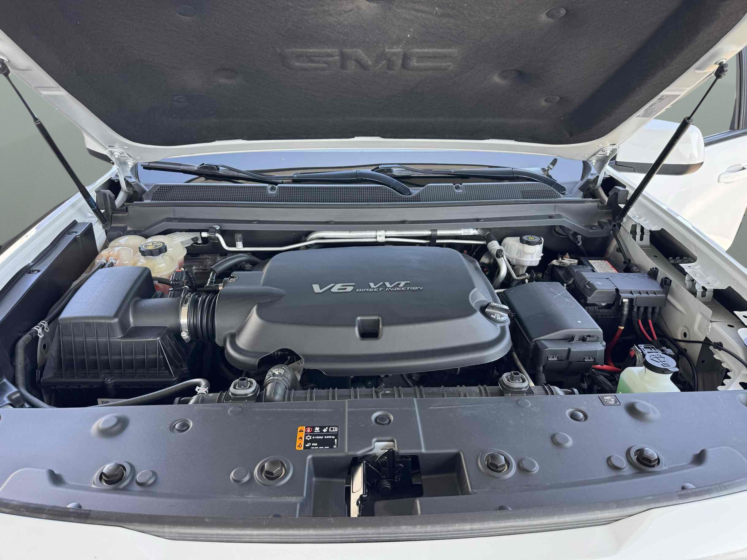 GMC Canyon photo 17